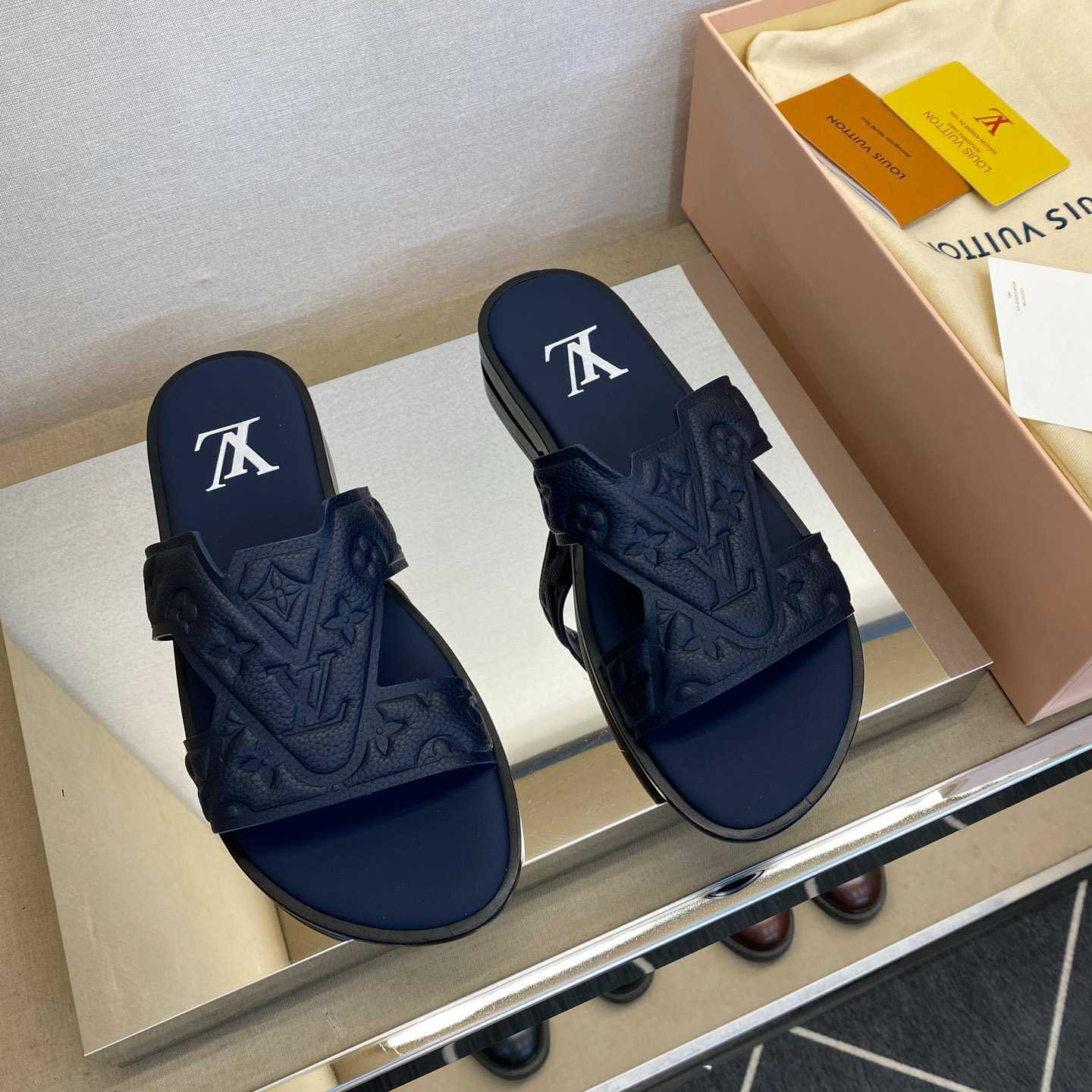 Louis Vuitton LV Oasis Mule    - DesignerGu