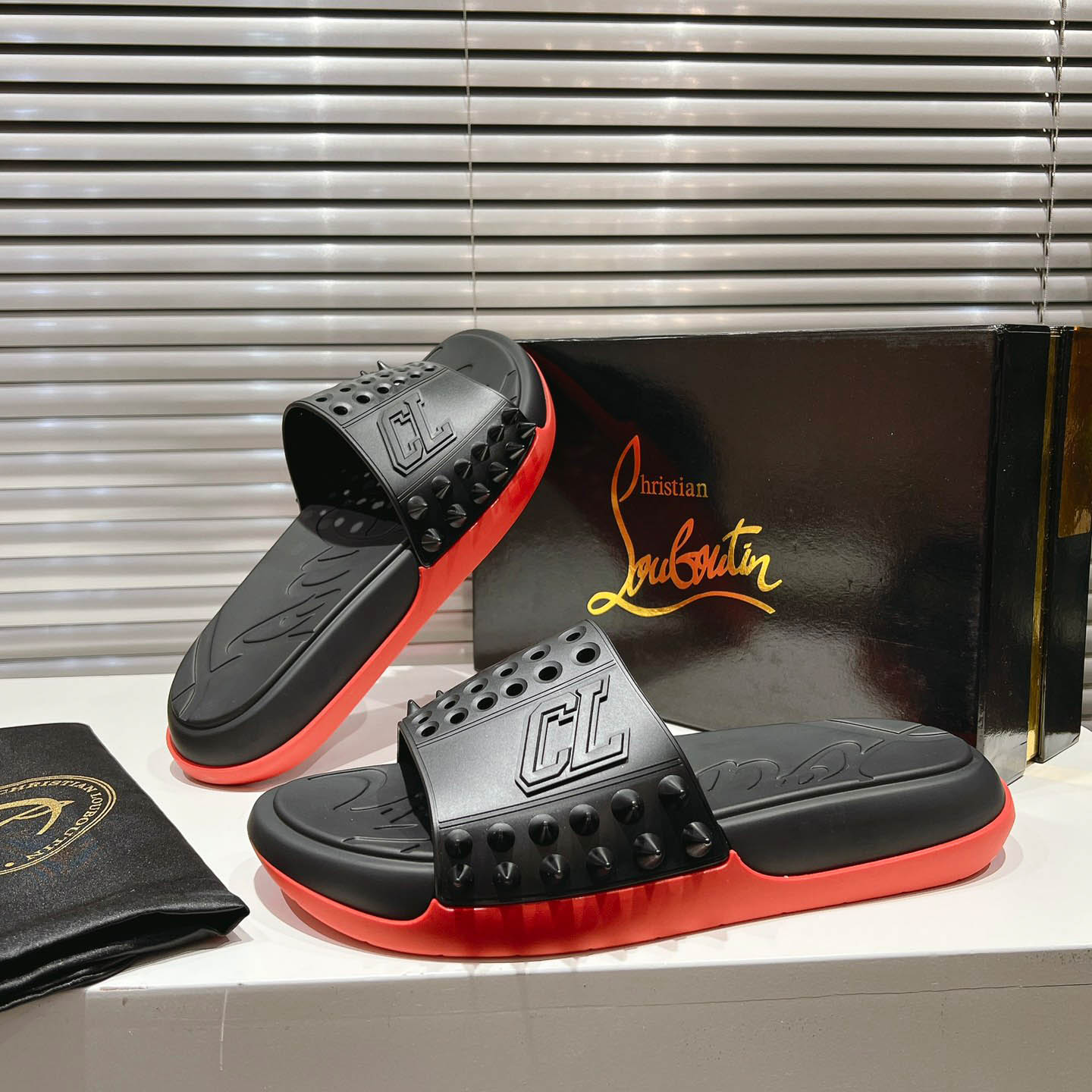 Christian Louboutin Take It Easy Sandals - DesignerGu