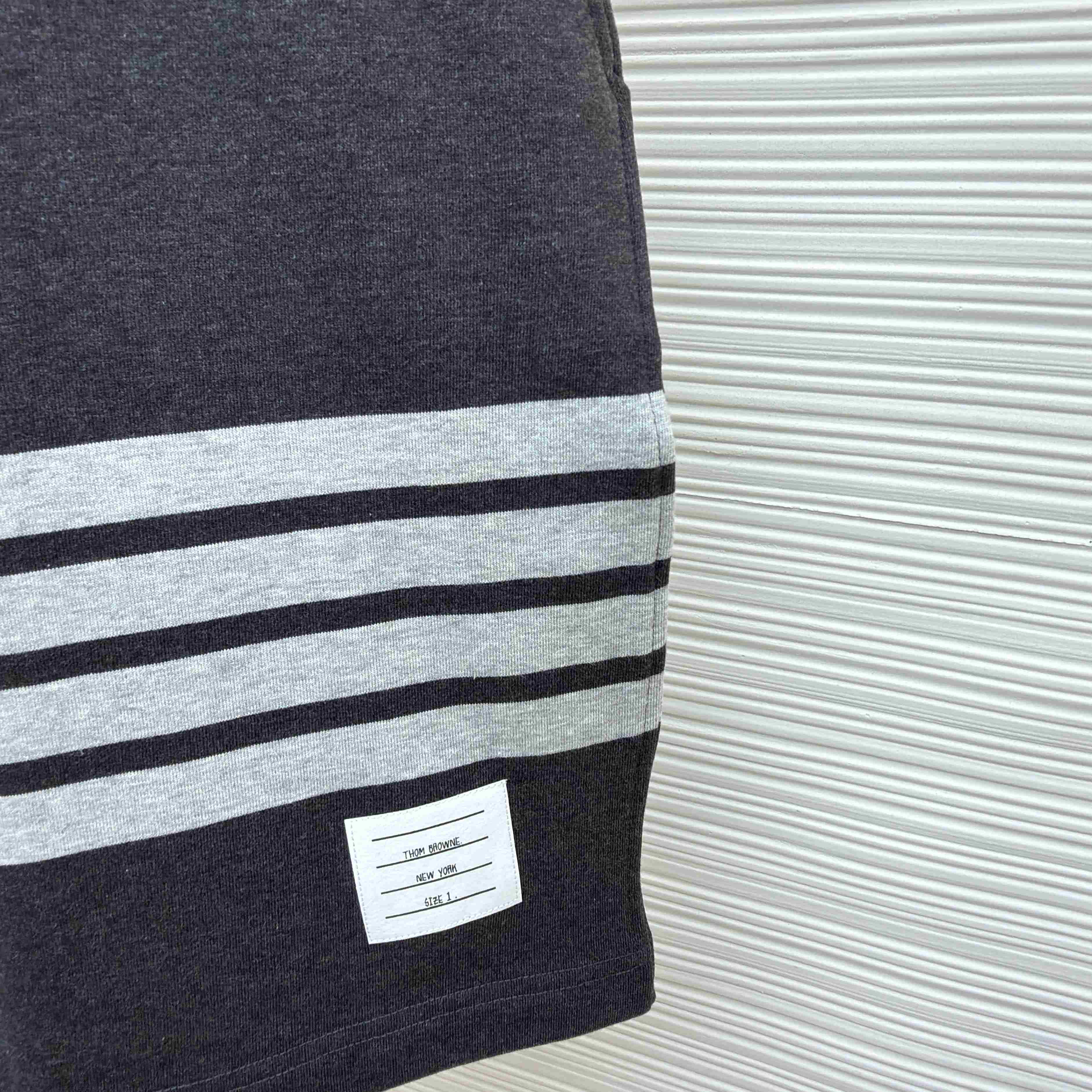 Thom Browne Classic Loopback 4-Bar Sweat Shorts - DesignerGu