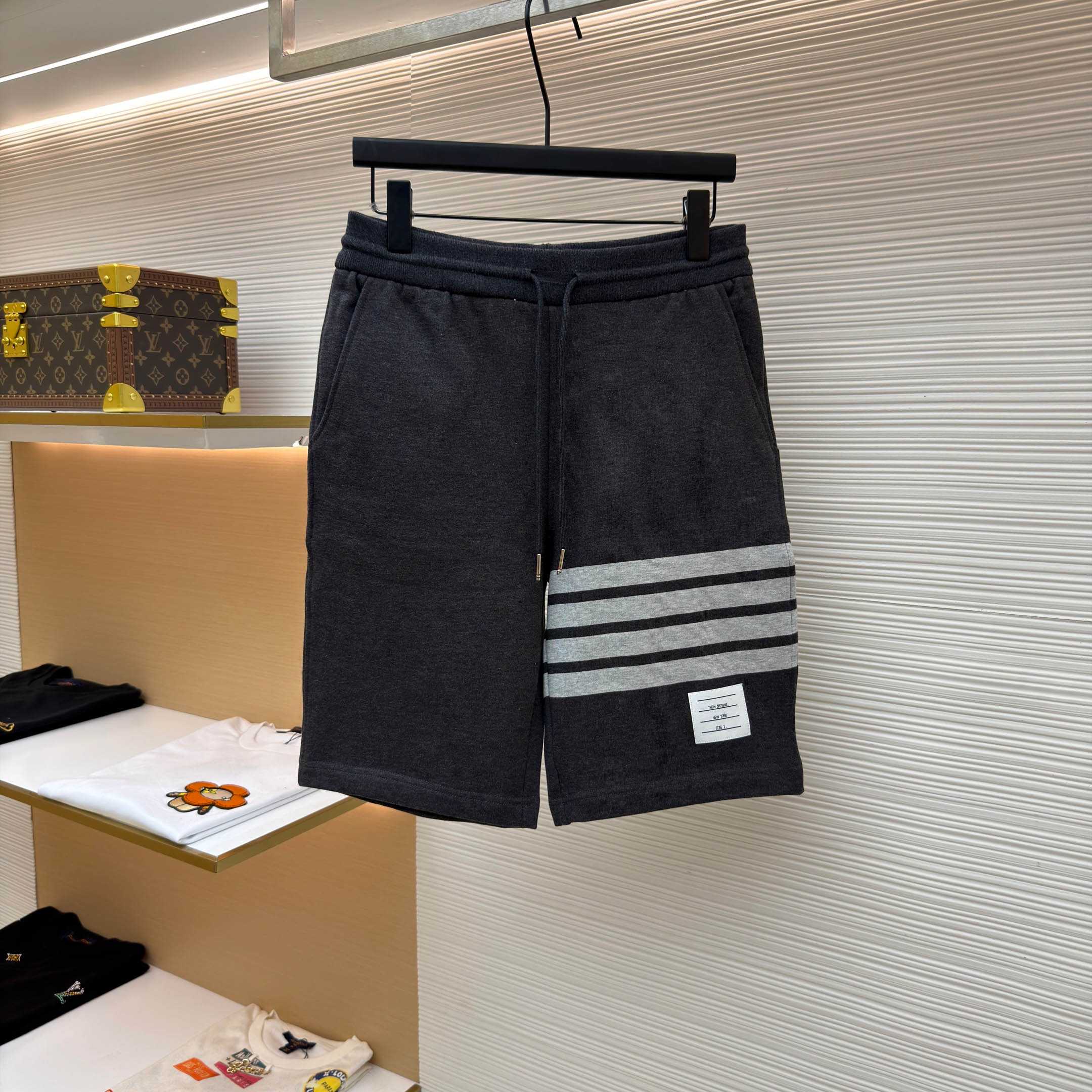 Thom Browne Classic Loopback 4-Bar Sweat Shorts - DesignerGu