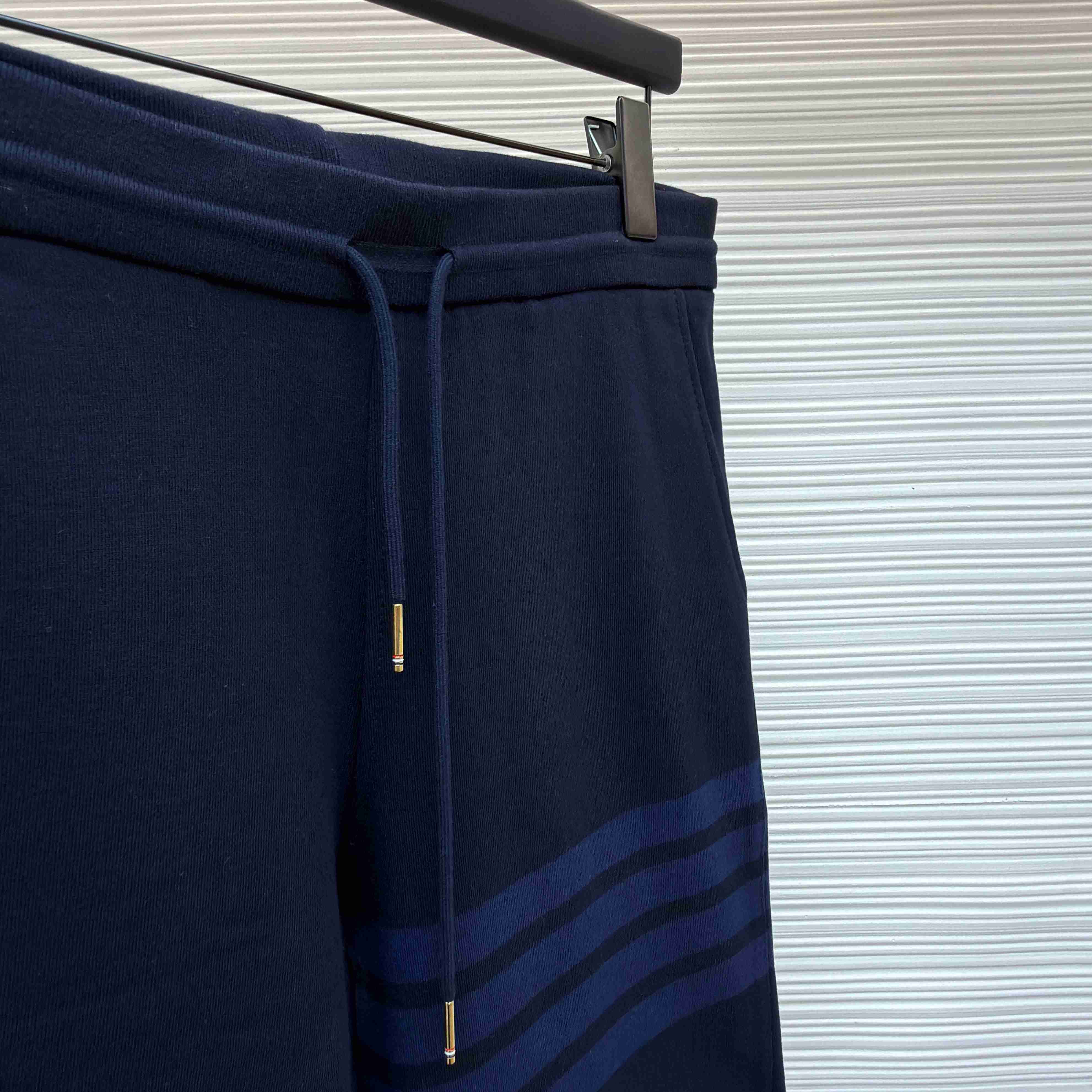 Thom Browne Navy Loopback 4-Bar Shorts - DesignerGu