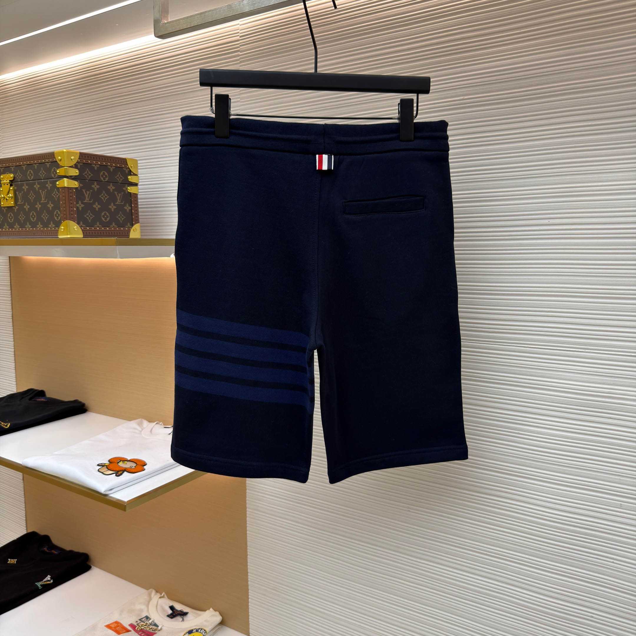 Thom Browne Navy Loopback 4-Bar Shorts - DesignerGu