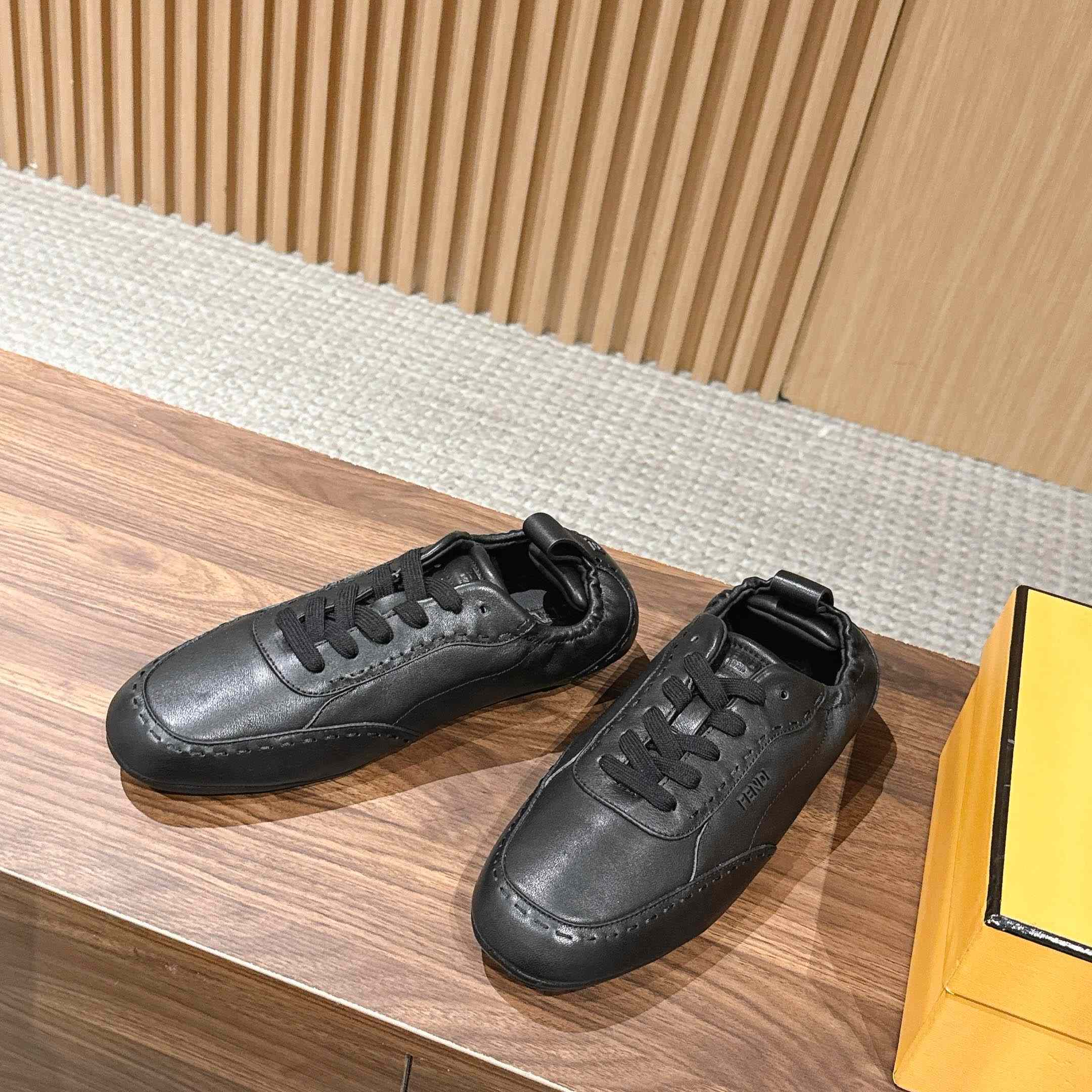 Fendi Black Leather Low-Tops Sneakers - DesignerGu