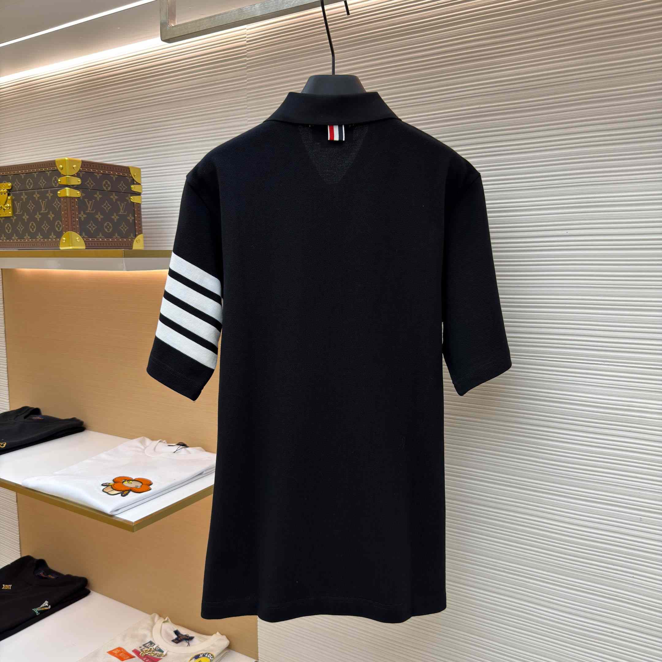 Thom Browne Classic Pique 4-Bar Short Sleeve Polo   - DesignerGu