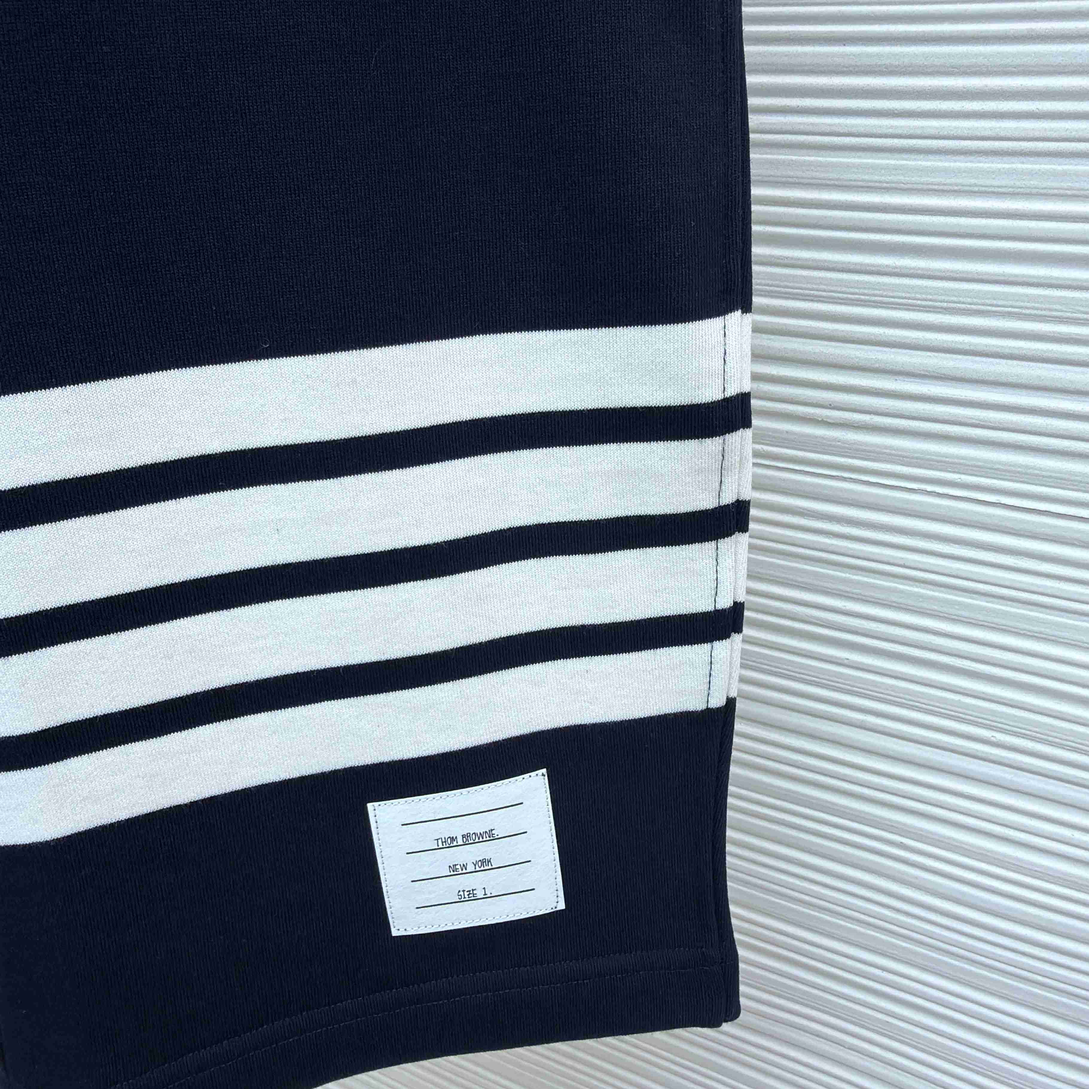 Thom Browne Classic Loopback 4-Bar Sweat Shorts - DesignerGu