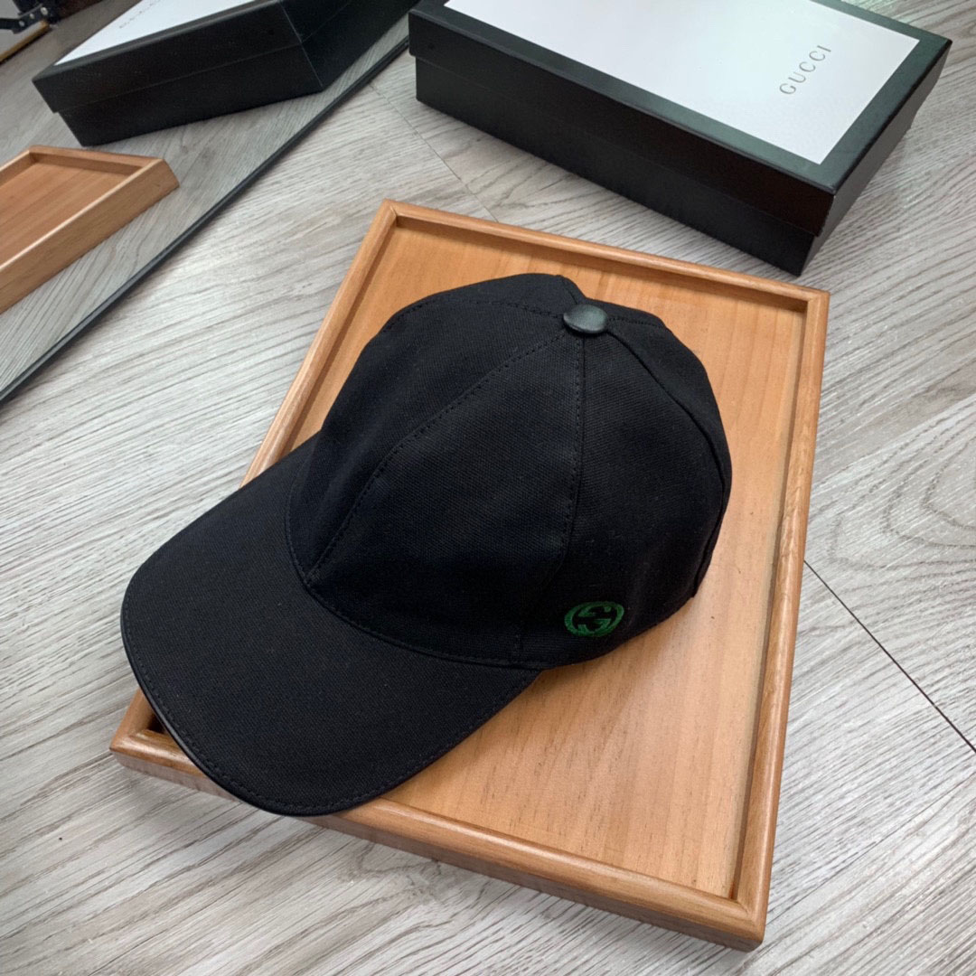 Gucci GG Baseball Hat In Black - DesignerGu