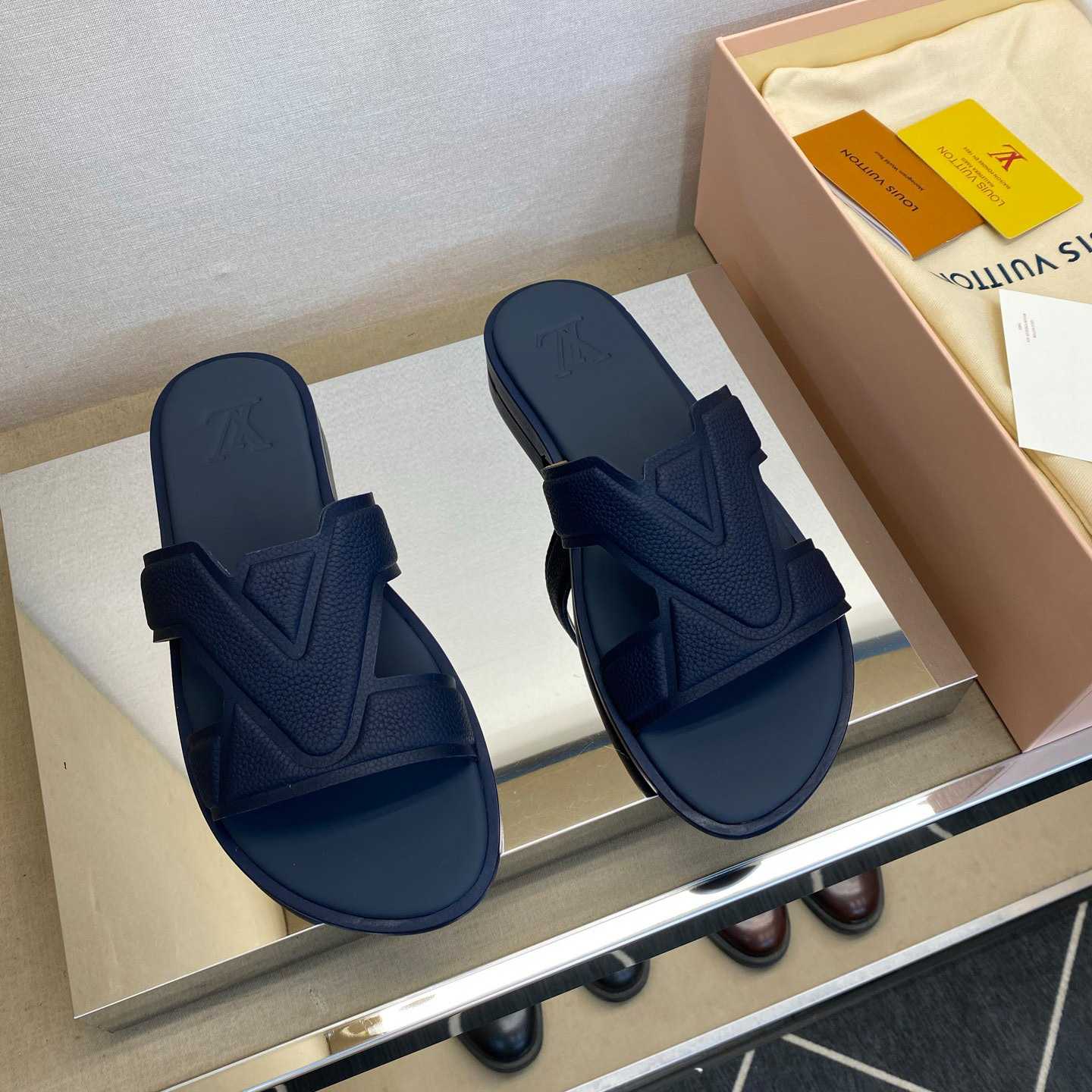 Louis Vuitton LV Oasis Mule    - DesignerGu