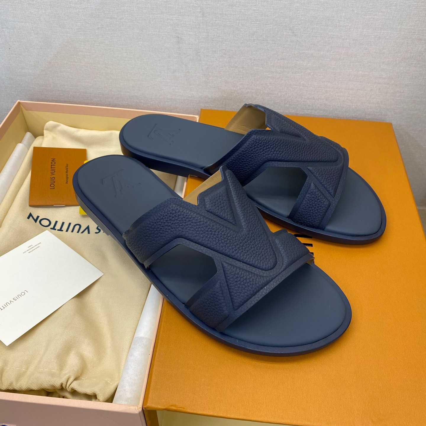 Louis Vuitton LV Oasis Mule    - DesignerGu