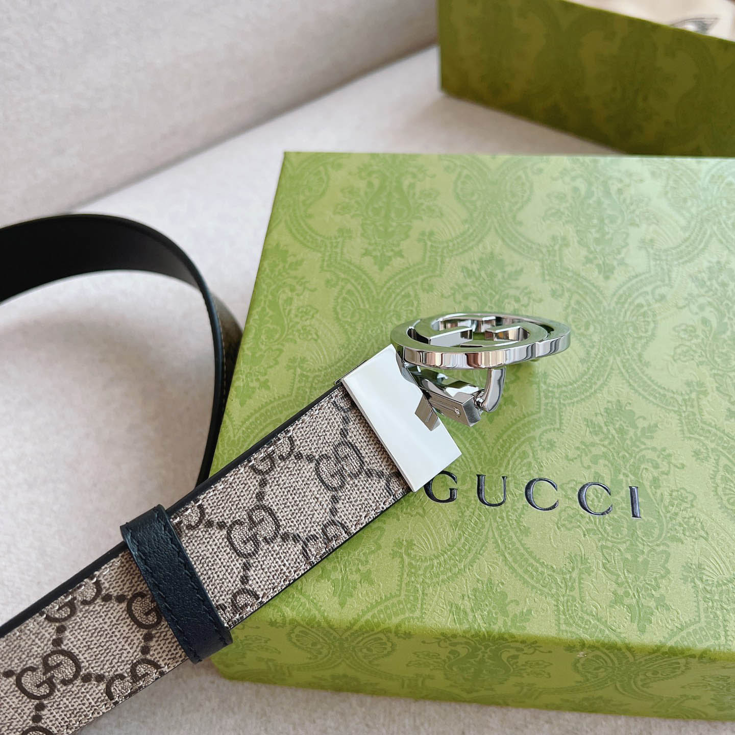 Gucci  Reversible Belt With Interlocking G Buckle - DesignerGu