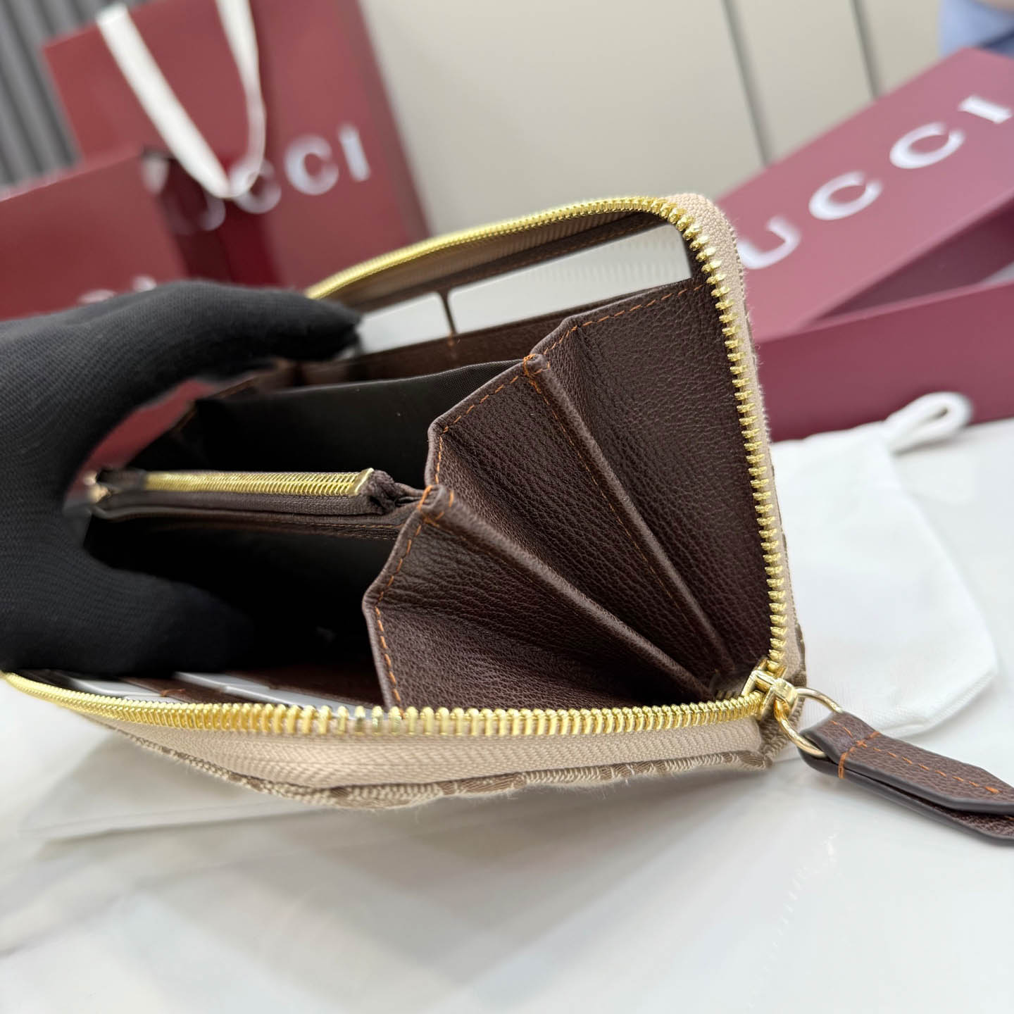 Gucci GG Marmont Zip Around Wallet - DesignerGu