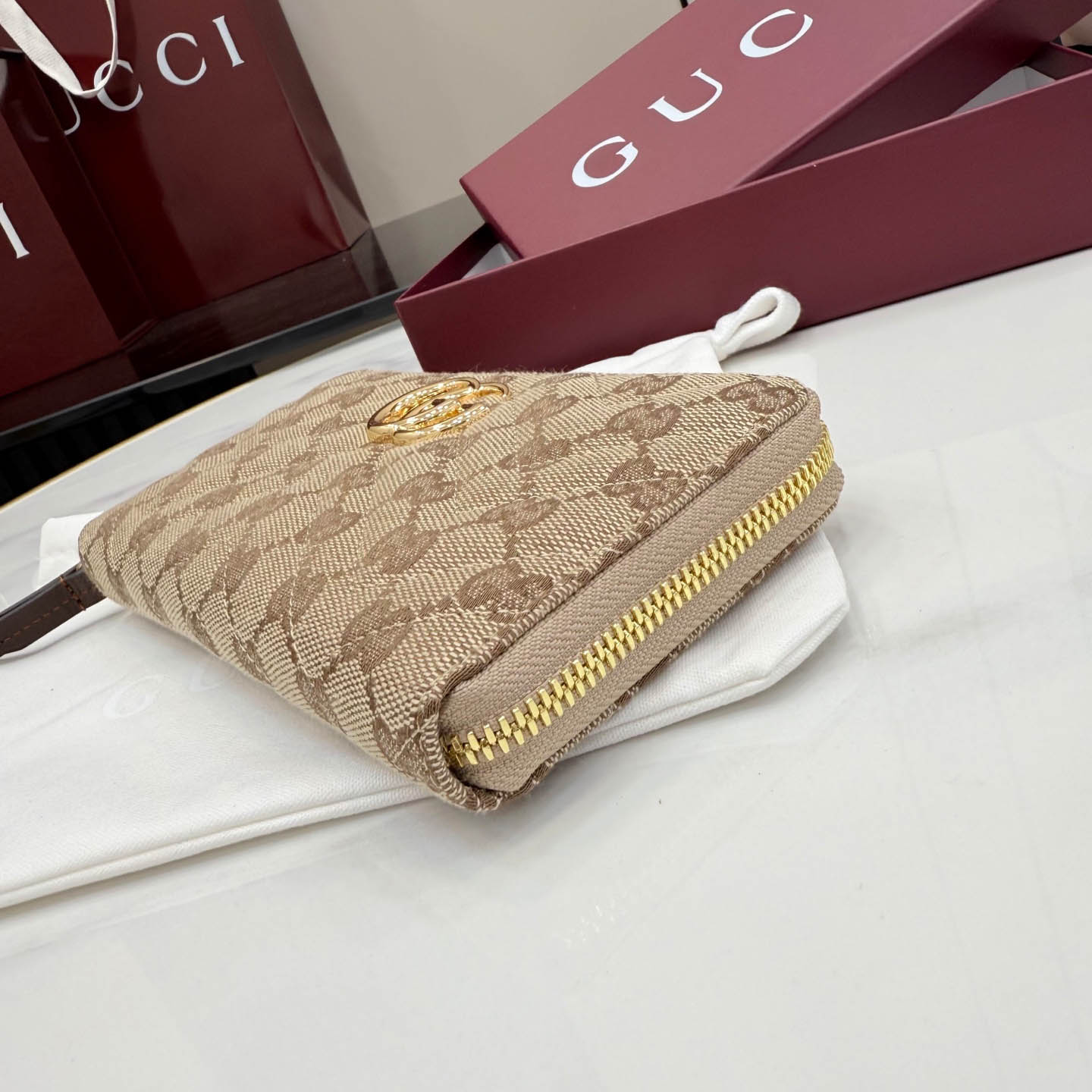 Gucci GG Marmont Zip Around Wallet - DesignerGu