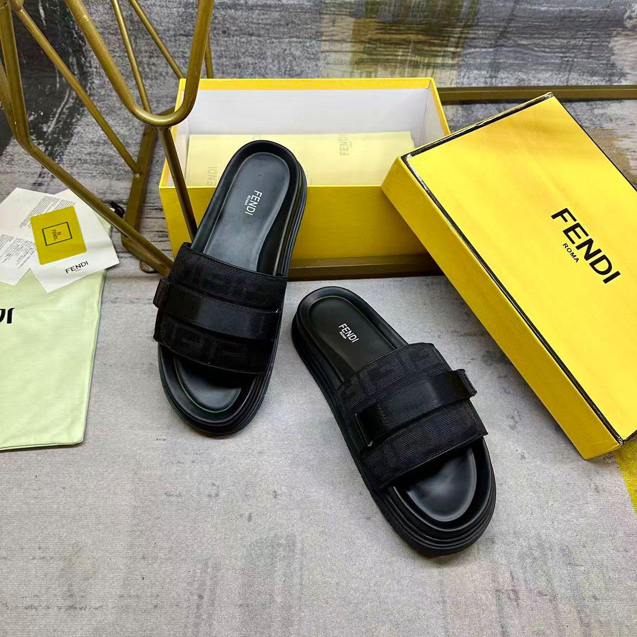 Fendi Chunky Slides - DesignerGu