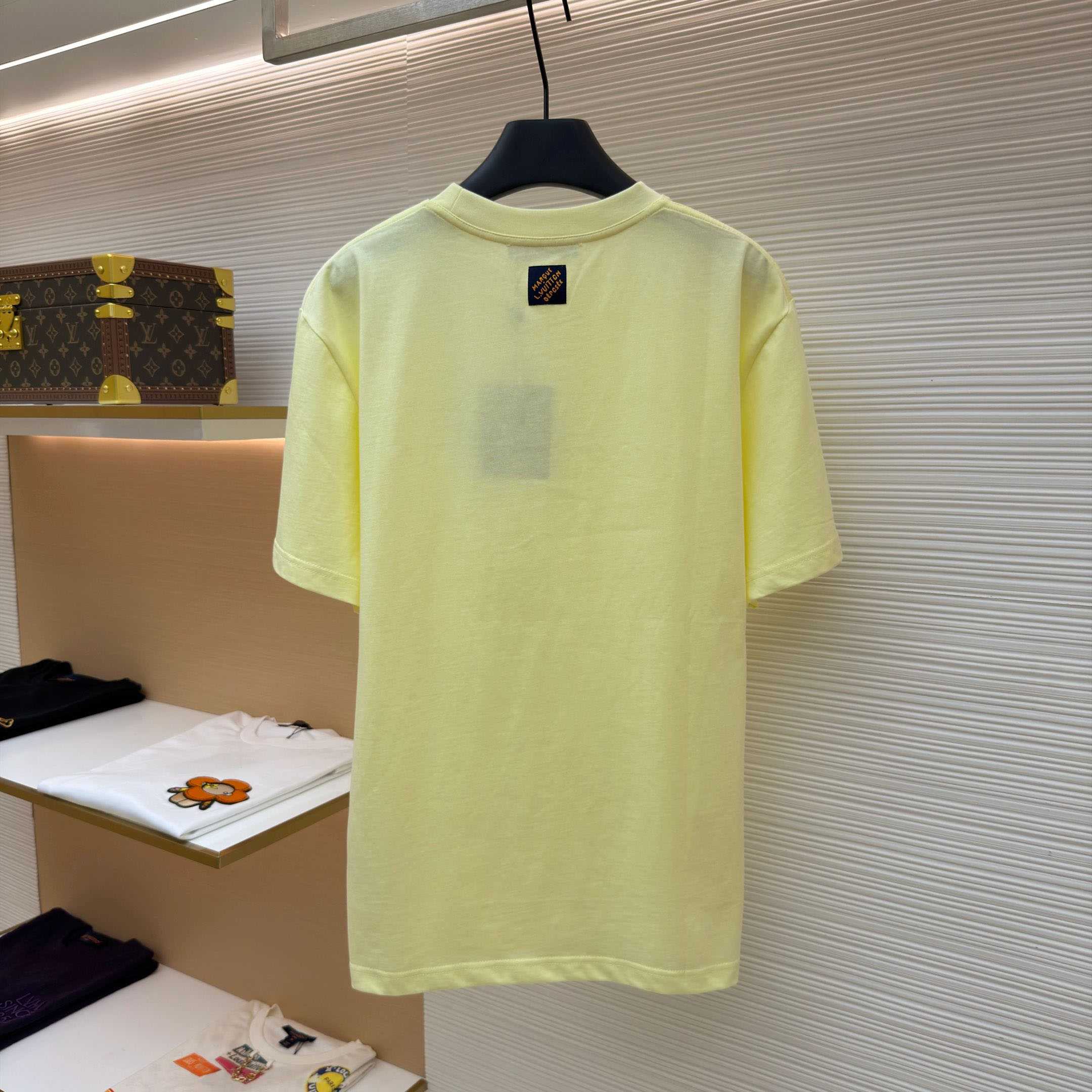 Louis Vuitton Embroidered Signature Short-Sleeved T-Shirt 1AJWY7 - DesignerGu