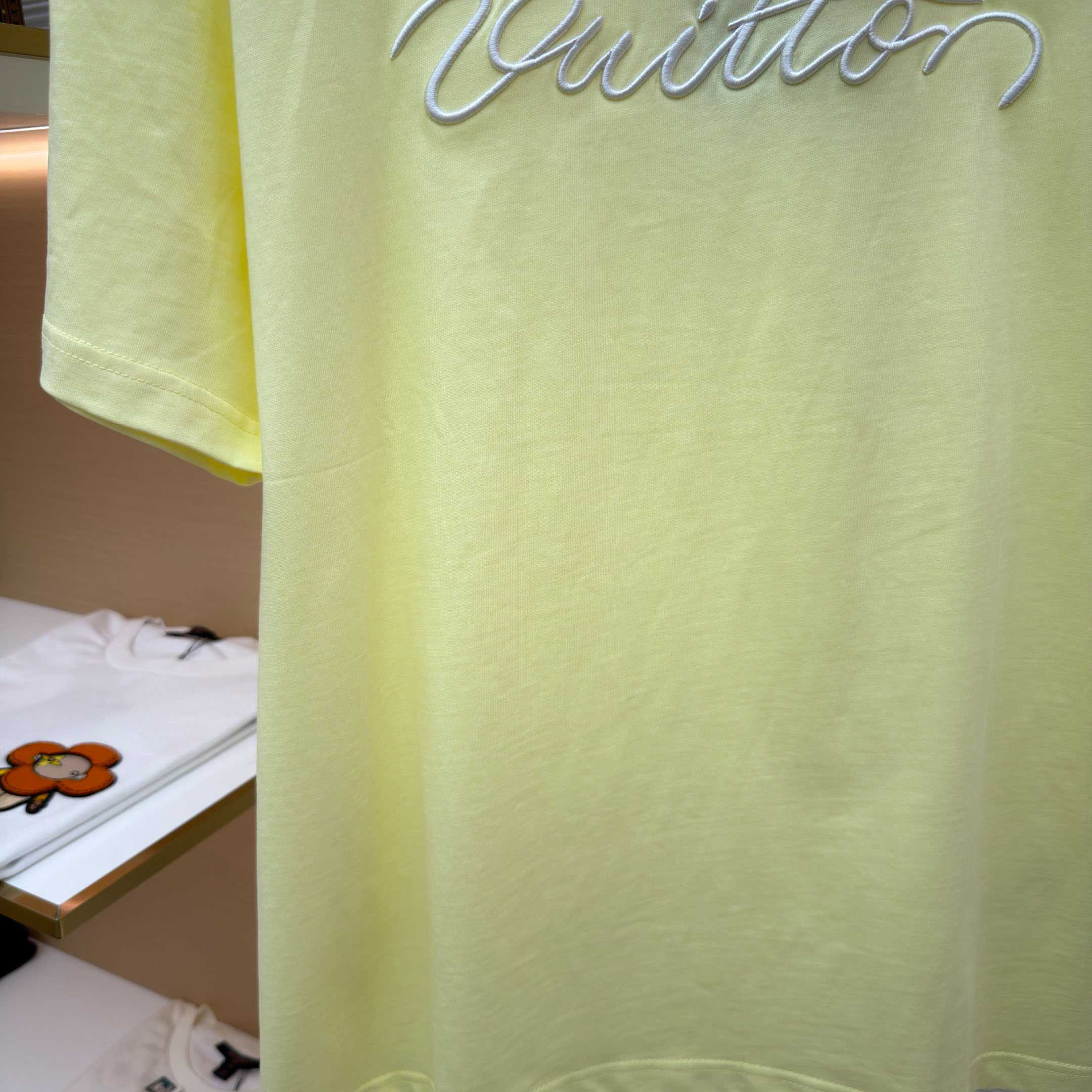 Louis Vuitton Embroidered Signature Short-Sleeved T-Shirt 1AJWY7 - DesignerGu