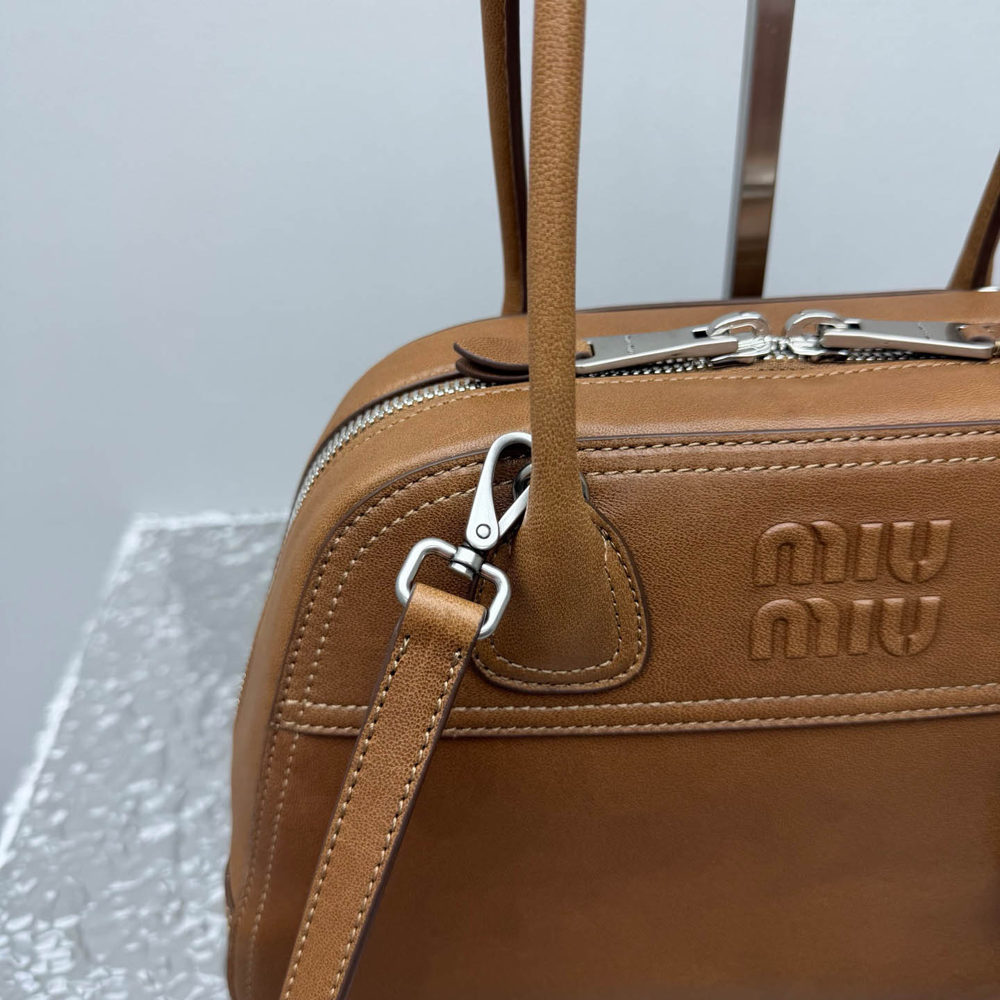 Miu Miu Vivant Nappa Leather Bag - DesignerGu