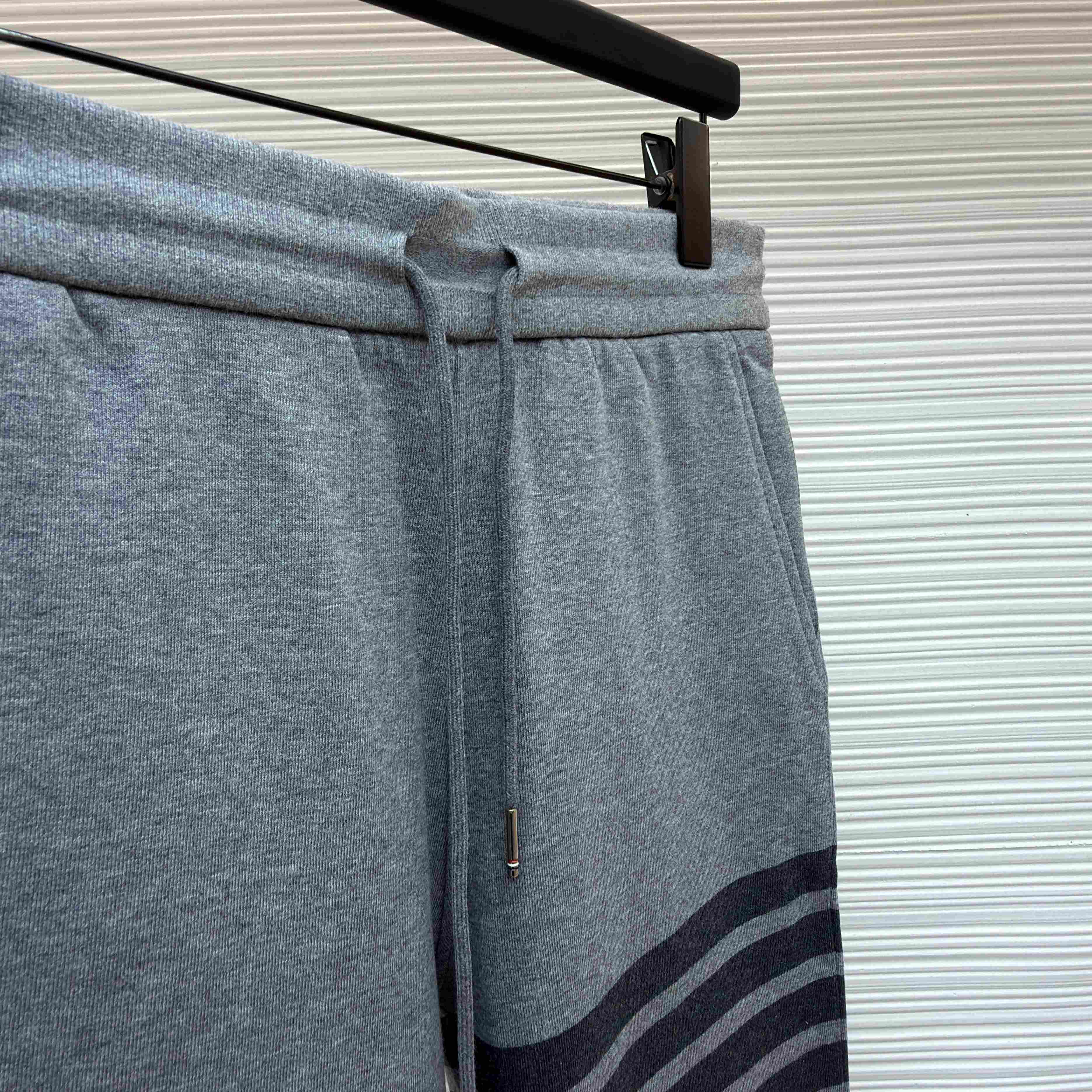 Thom Browne Classic Tonal 4 Bar Sweat Shorts - DesignerGu