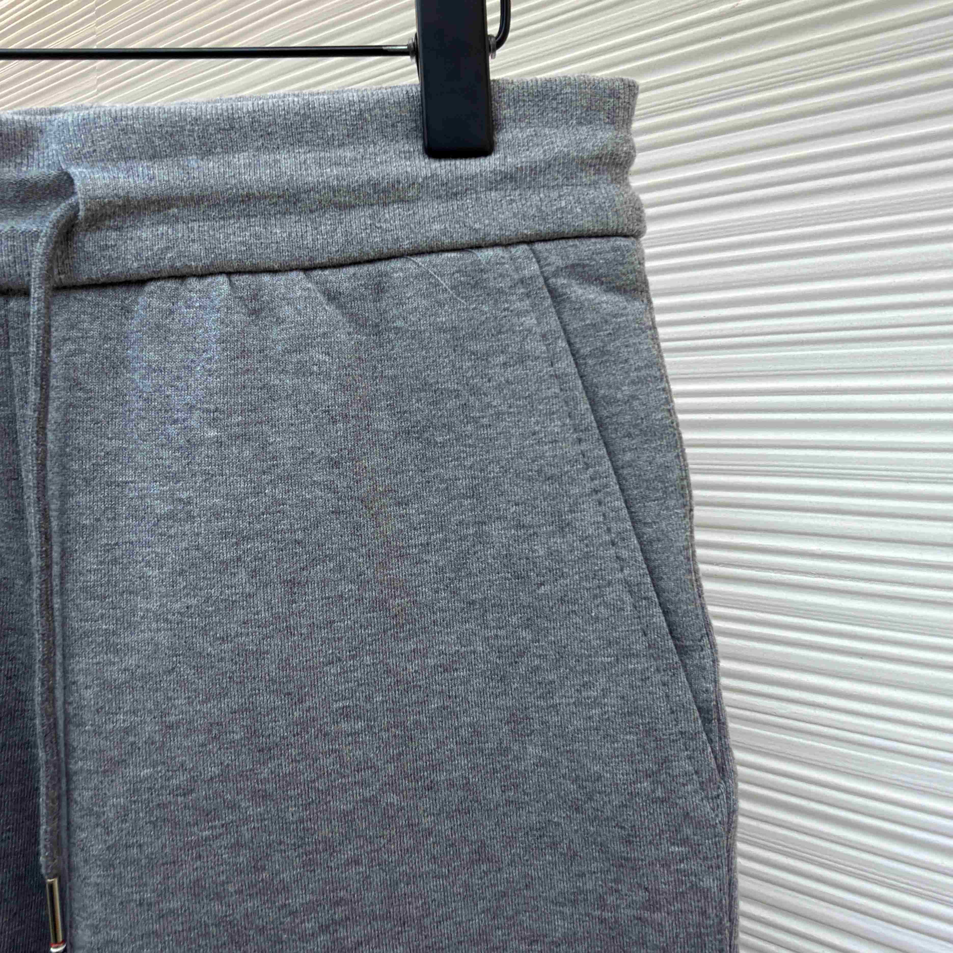 Thom Browne Classic Tonal 4 Bar Sweat Shorts - DesignerGu