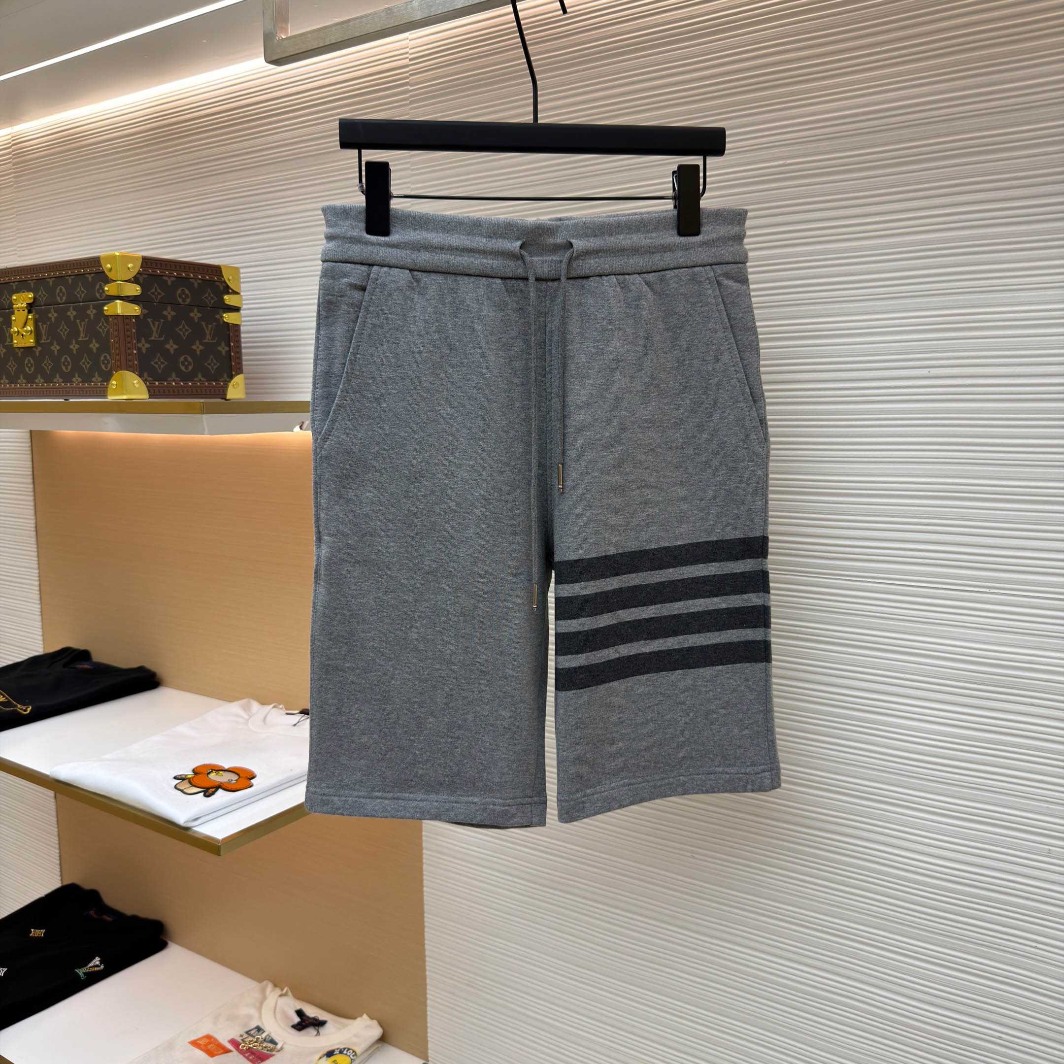 Thom Browne Classic Tonal 4 Bar Sweat Shorts - DesignerGu