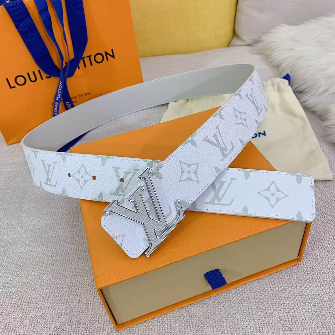 Louis Vuitton LV Initiales 40mm Reversible Belt M0713T - DesignerGu