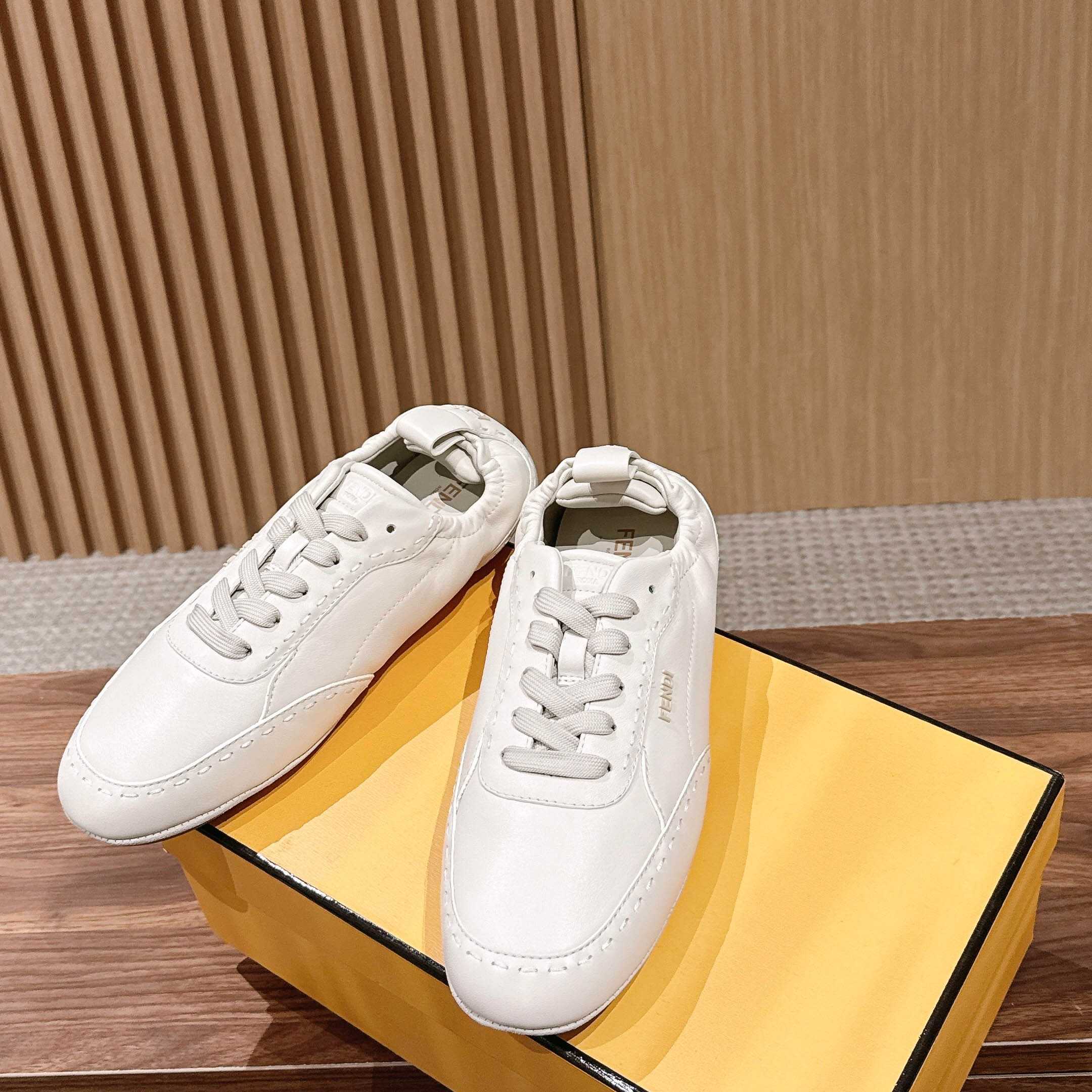 Fendi White Leather Low-Tops Sneakers - DesignerGu