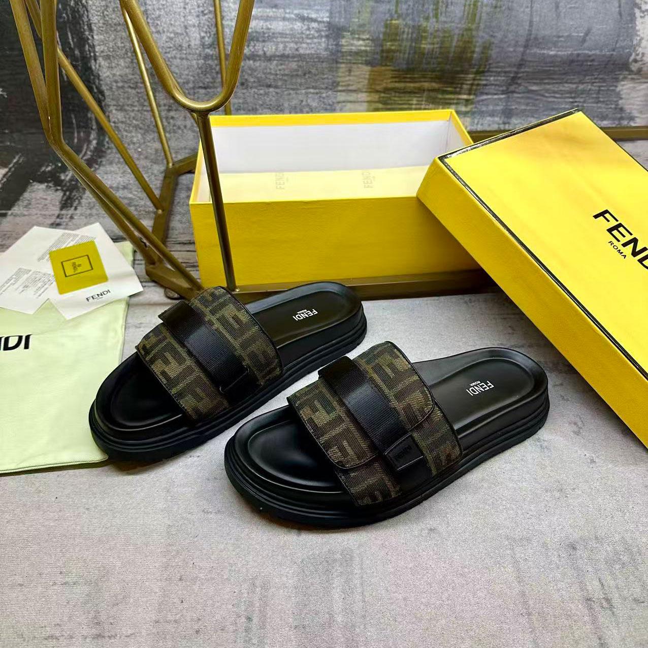 Fendi Chunky Slides - DesignerGu