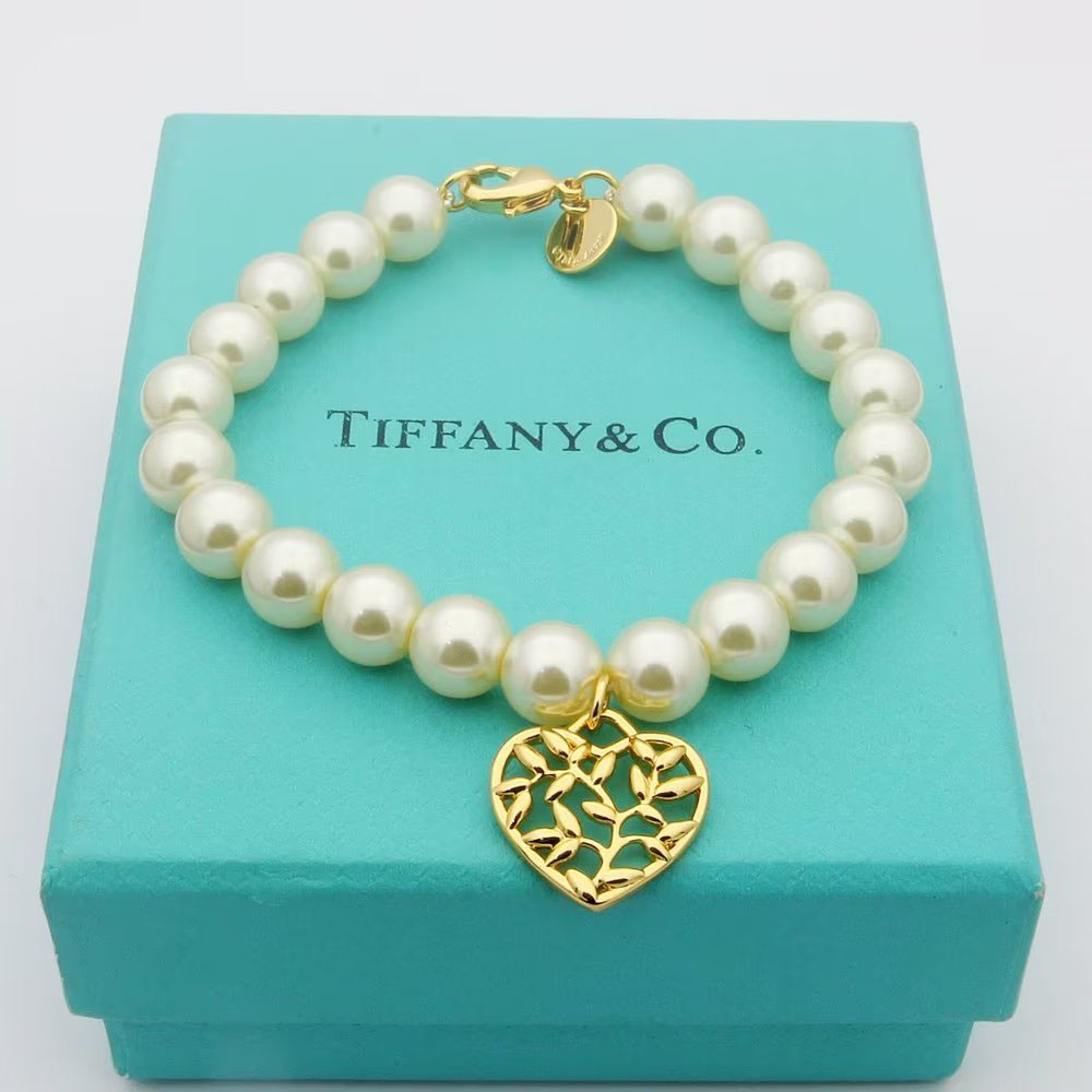 Tiffany Olive Leaf Pearl Heart Bracelet - DesignerGu