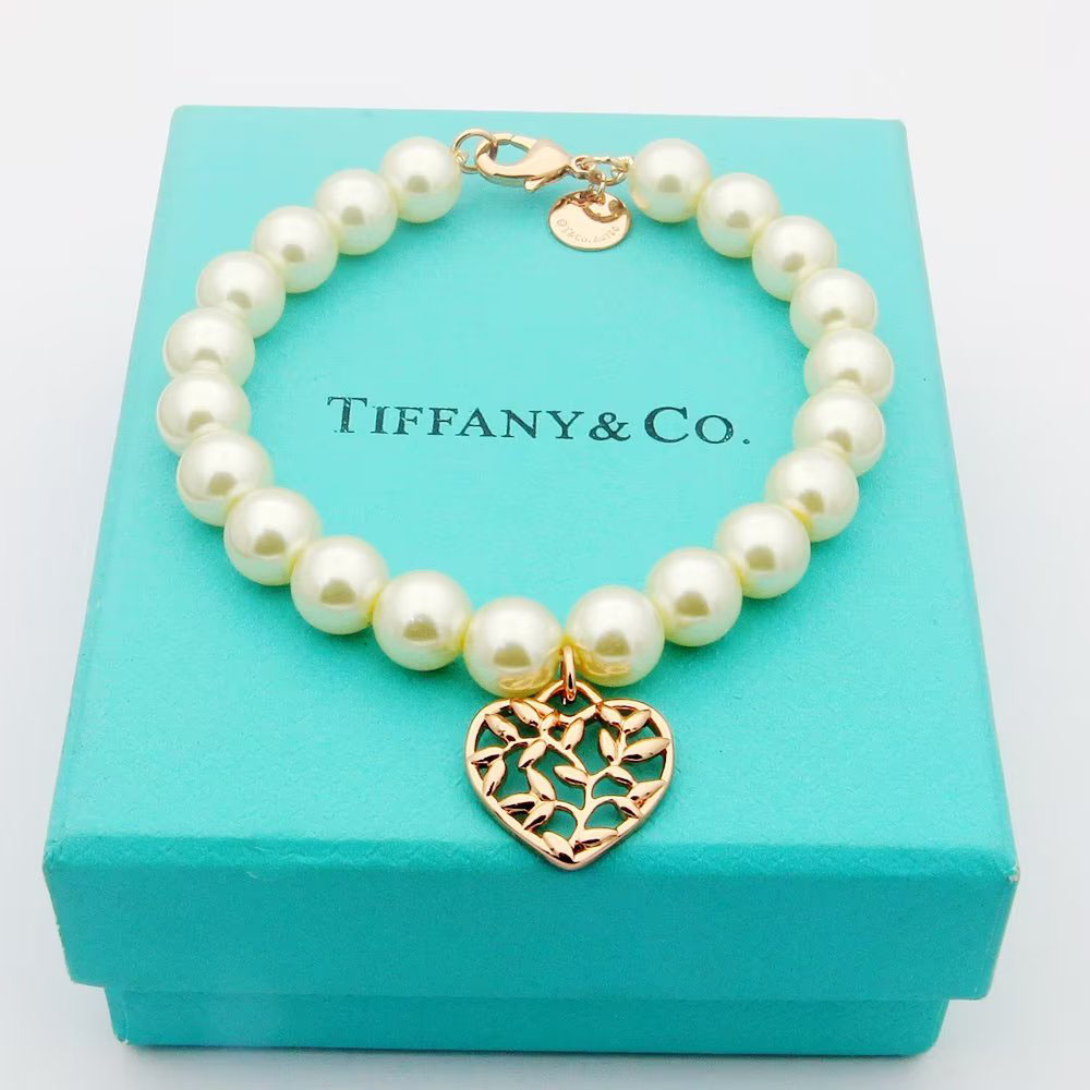 Tiffany Olive Leaf Pearl Heart Bracelet - DesignerGu
