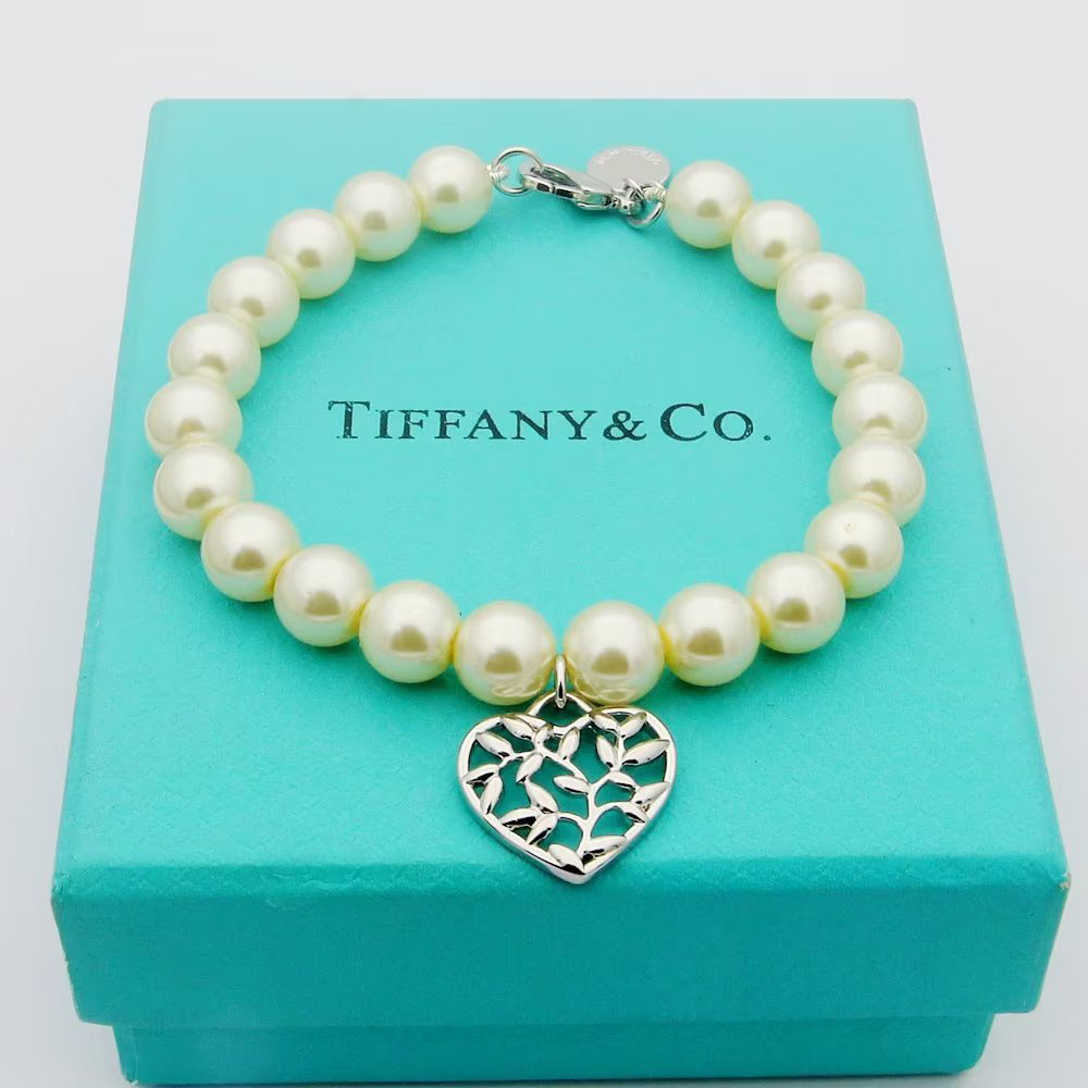 Tiffany Olive Leaf Pearl Heart Bracelet - DesignerGu