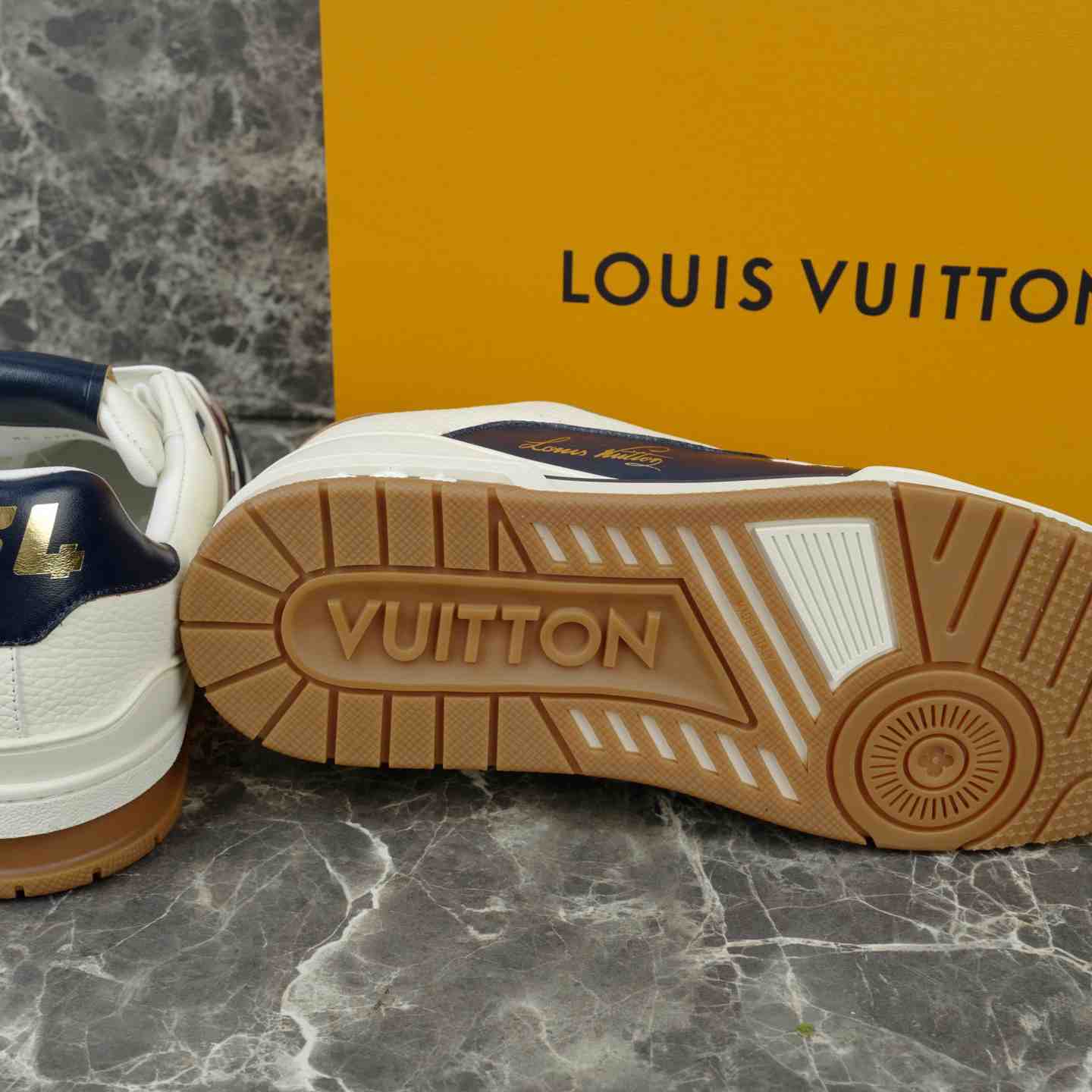 Louis Vuitton LV Trainer Sneaker 1AKB96 - DesignerGu