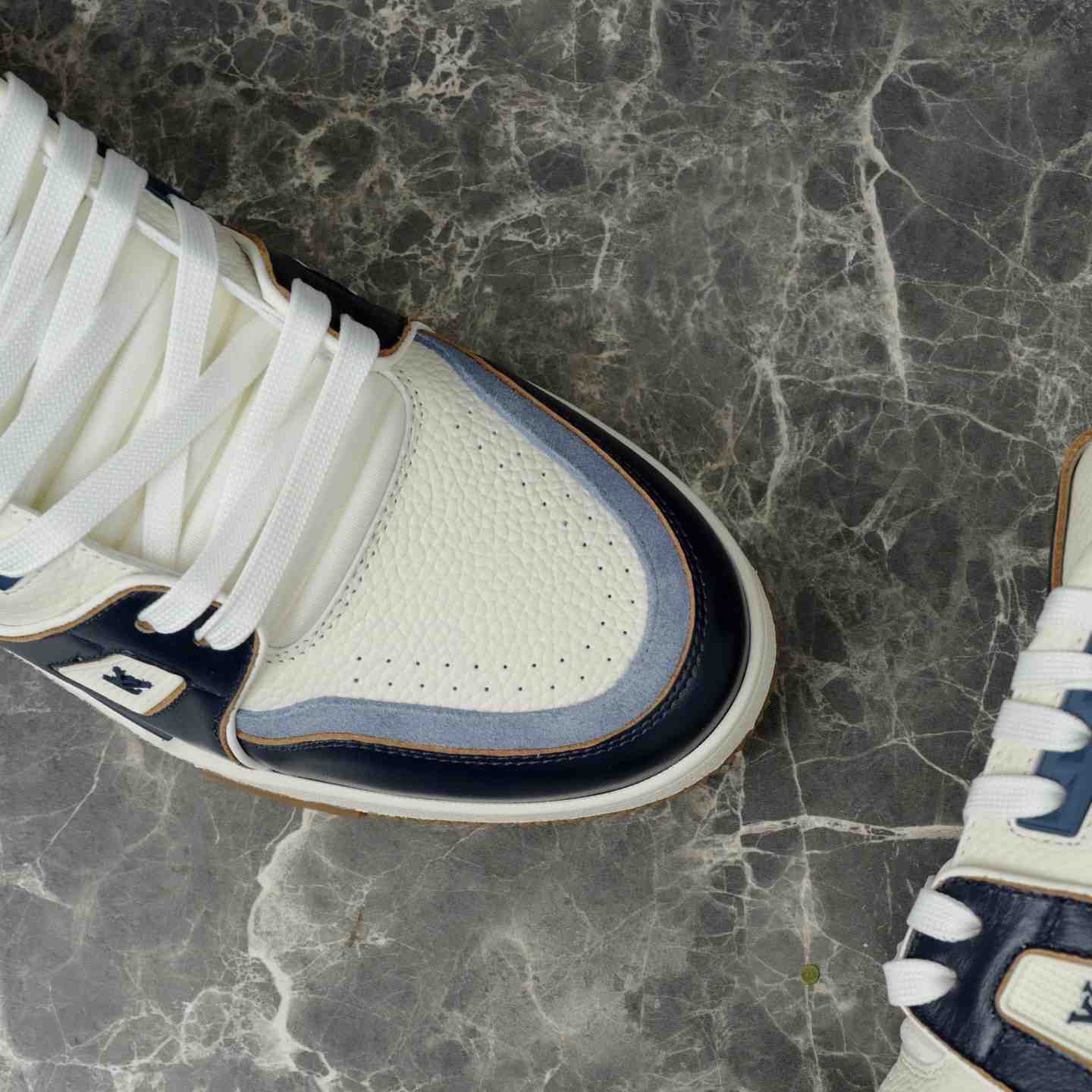 Louis Vuitton LV Trainer Sneaker 1AKB96 - DesignerGu