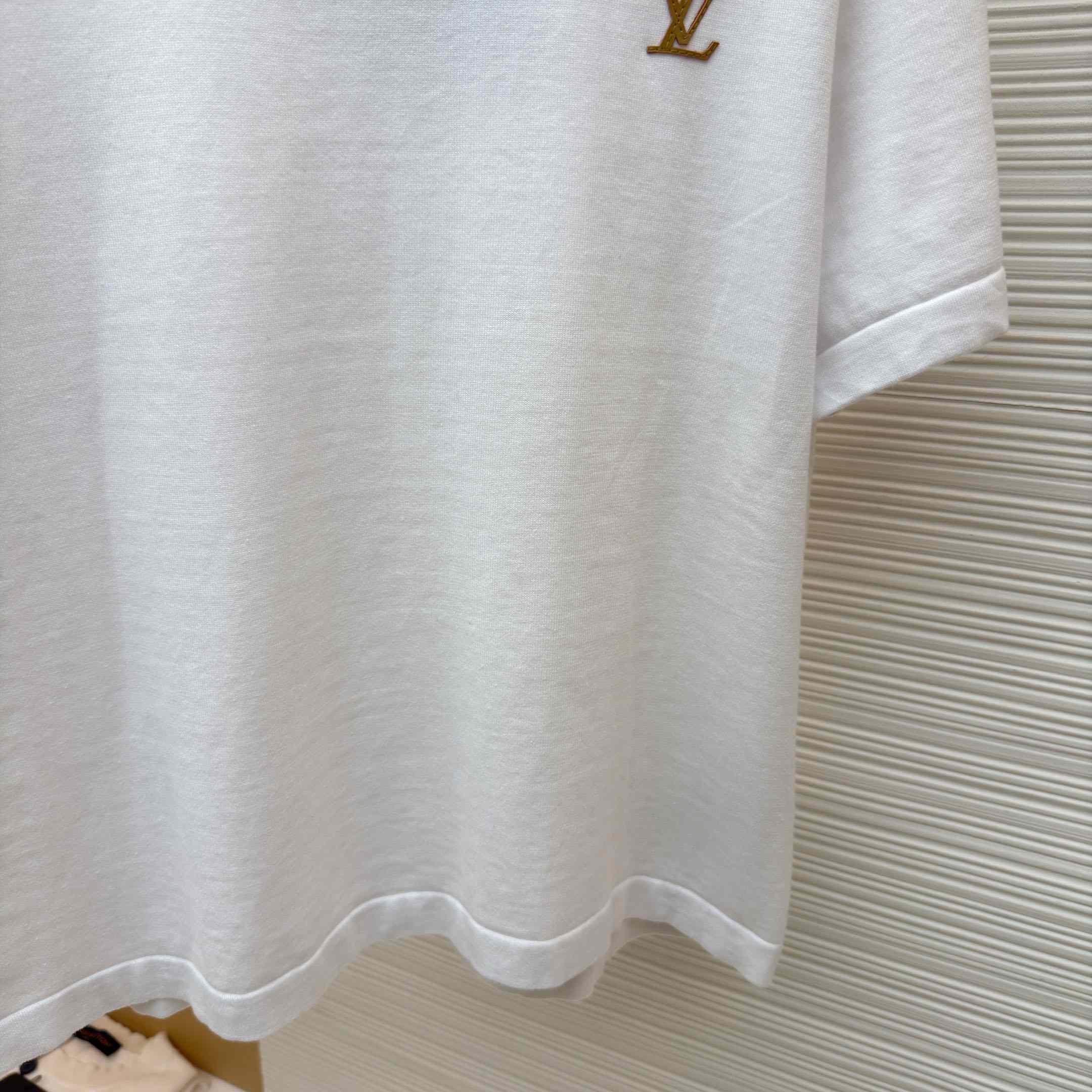 Louis Vuitton Short-Sleeved Crewneck With Signature 1AK70O - DesignerGu