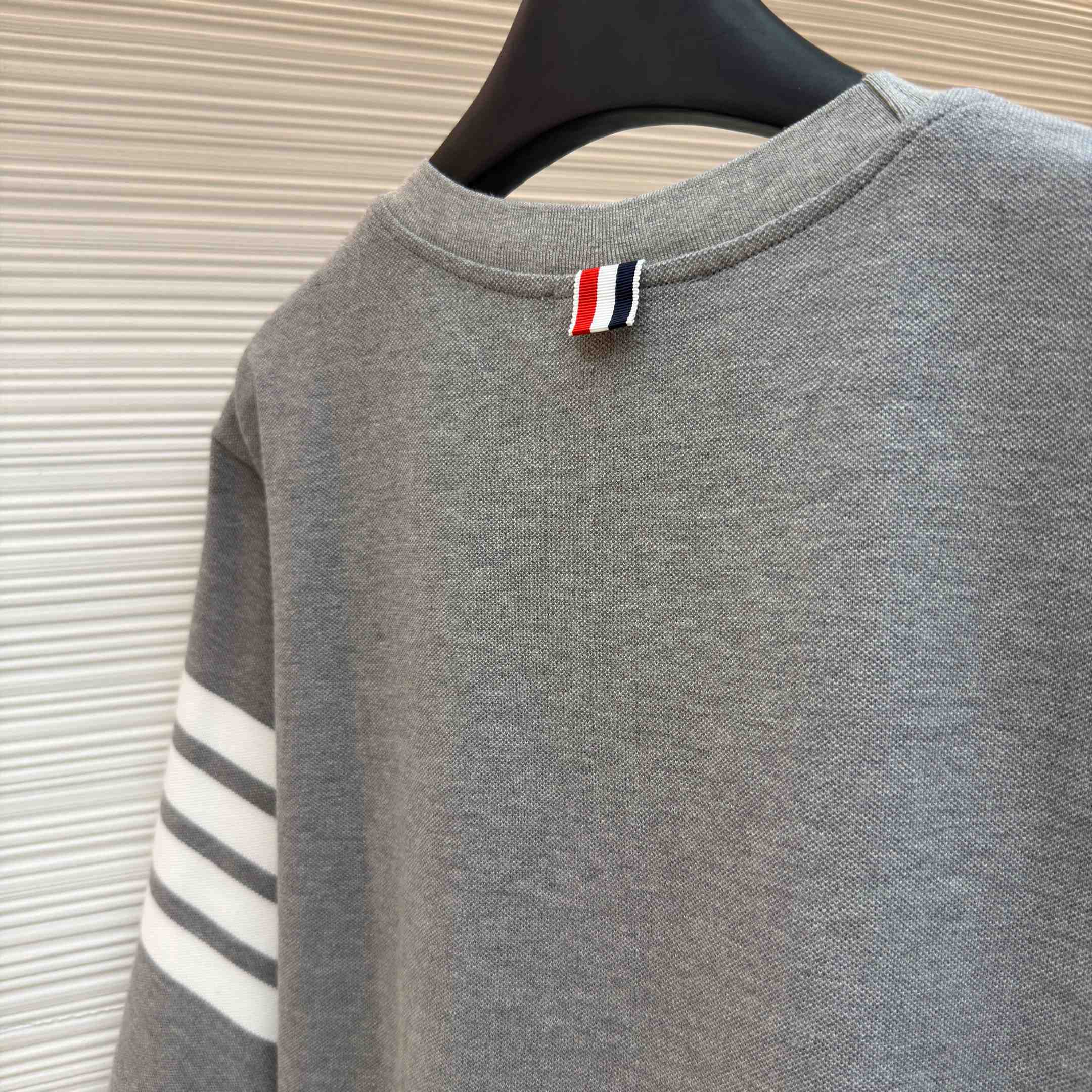 Thom Browne Cotton 4-Bar Short Sleeve T-Shirt - DesignerGu