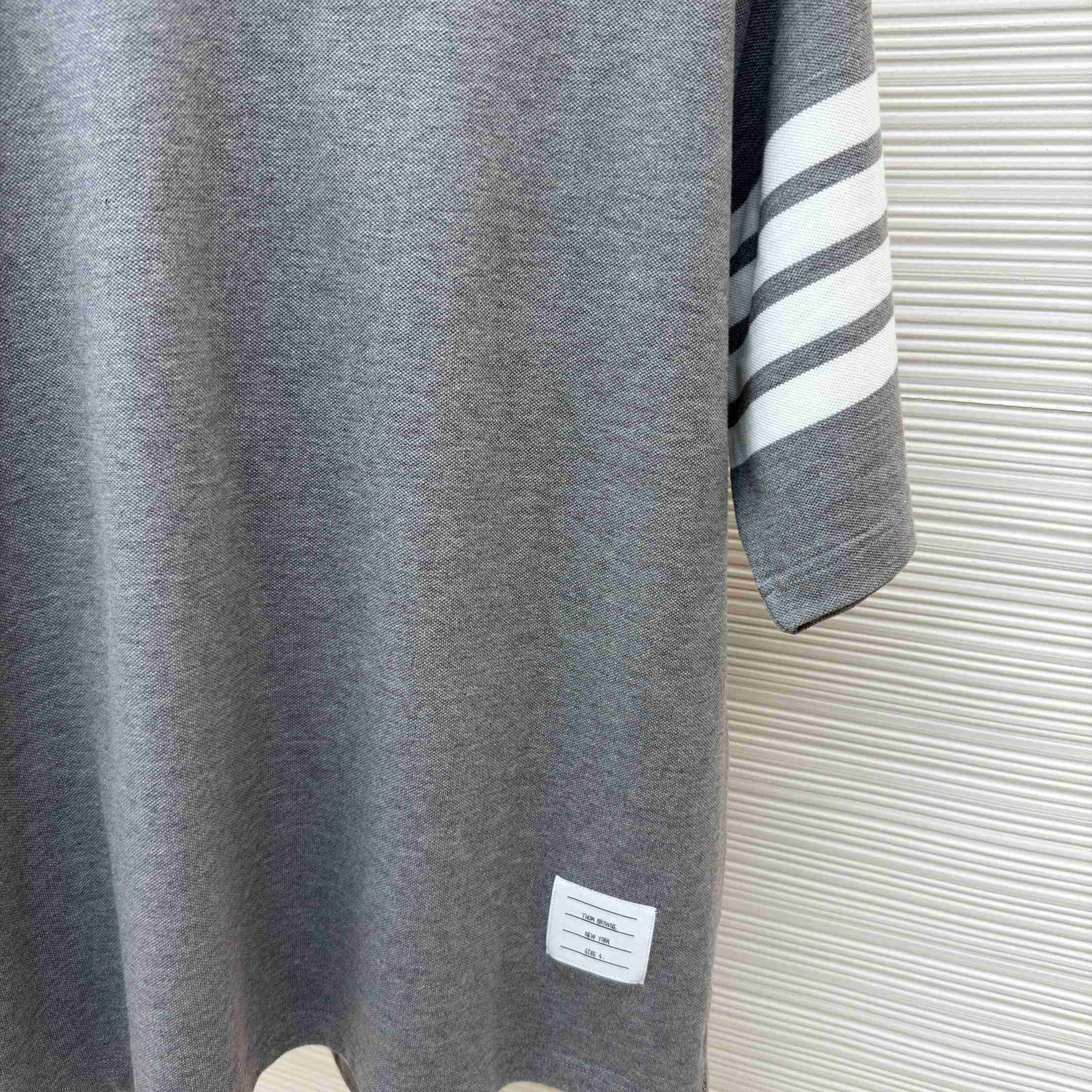 Thom Browne Cotton 4-Bar Short Sleeve T-Shirt - DesignerGu