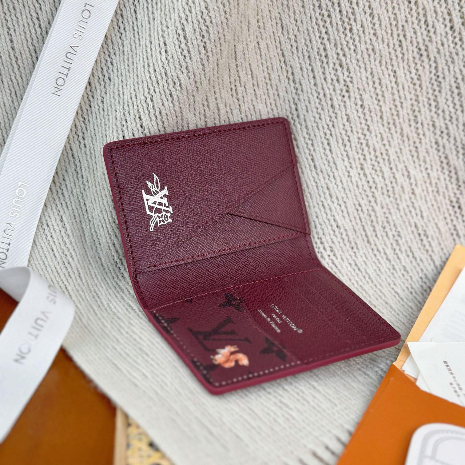 Louis Vuitton Passport Cover  M27021 - DesignerGu