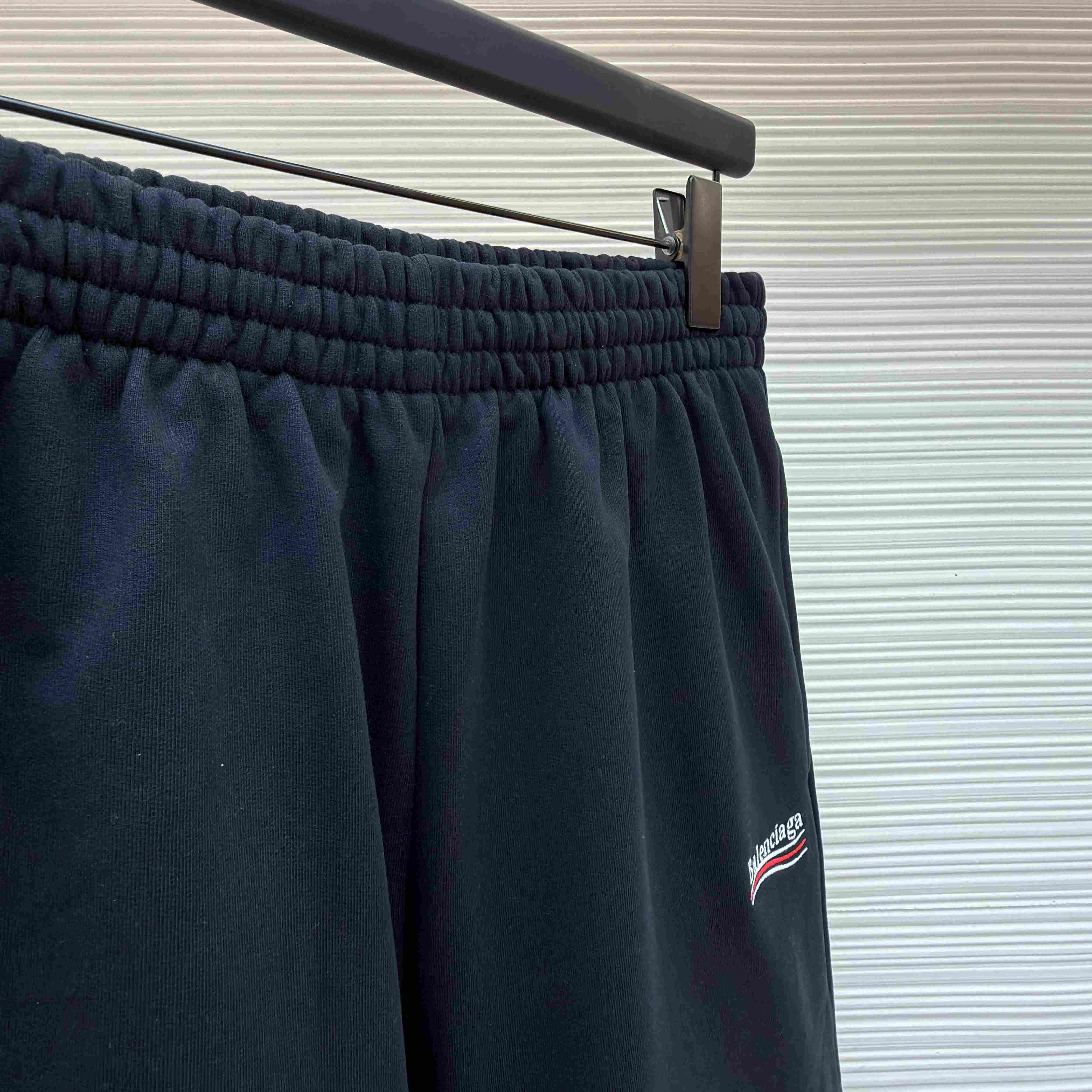 Balenciaga Political Campaign Shorts 'Black/White' - DesignerGu