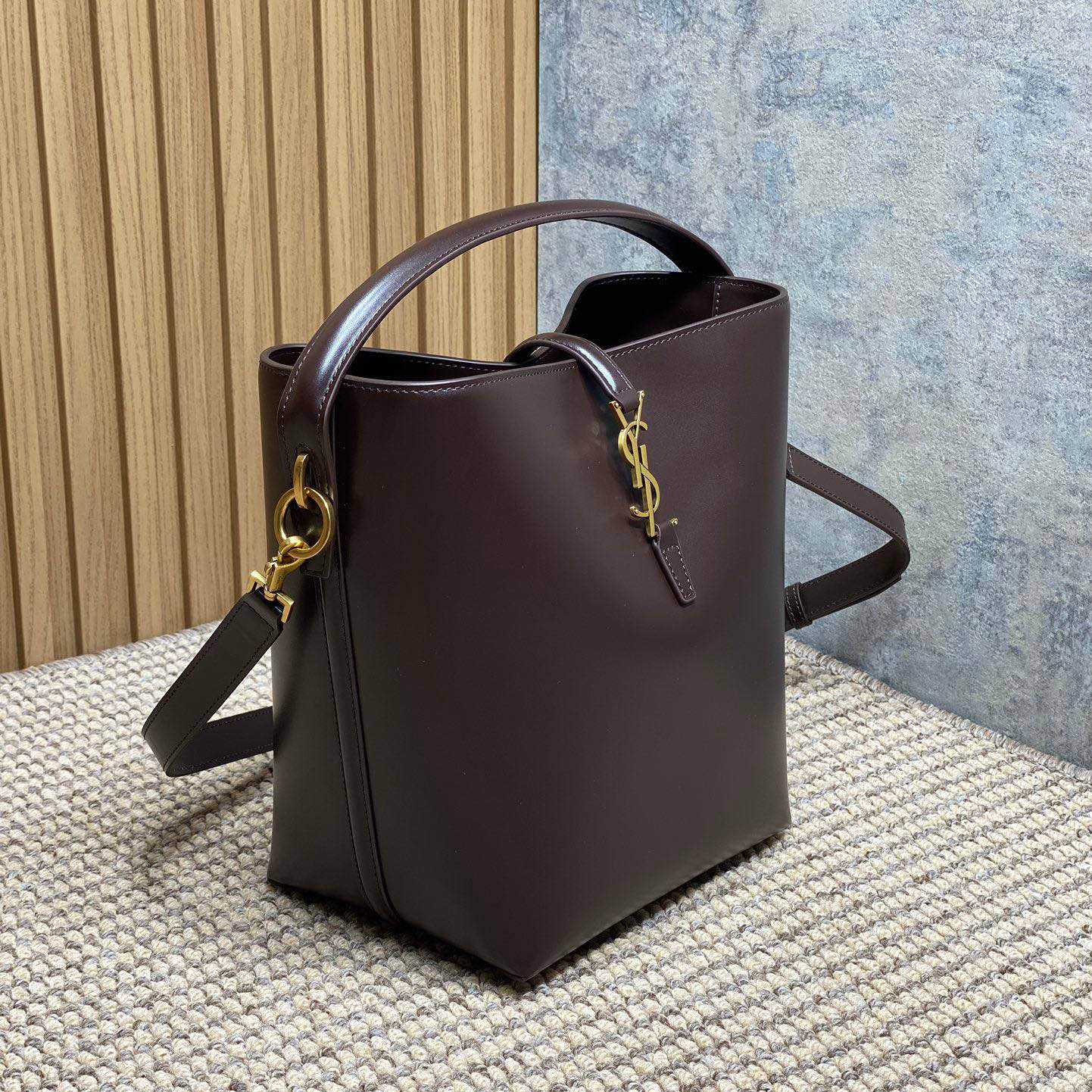 Saint Laurent Le 37 In Shiny Leather - DesignerGu