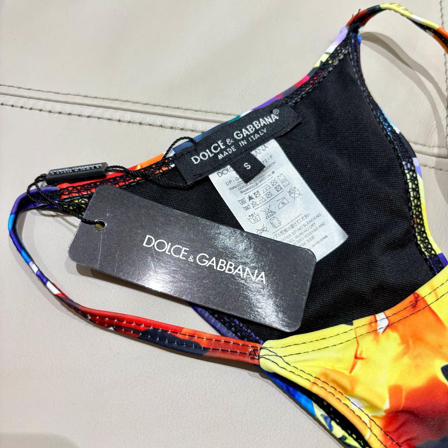 Dolce & Gabbana Two-piece Swimsuit - DesignerGu