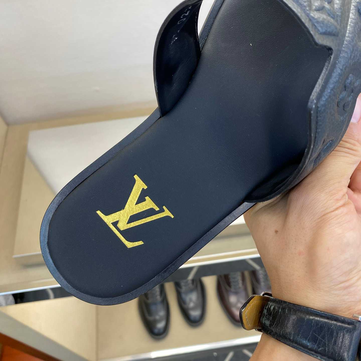 Louis Vuitton LV Oasis Mule    - DesignerGu