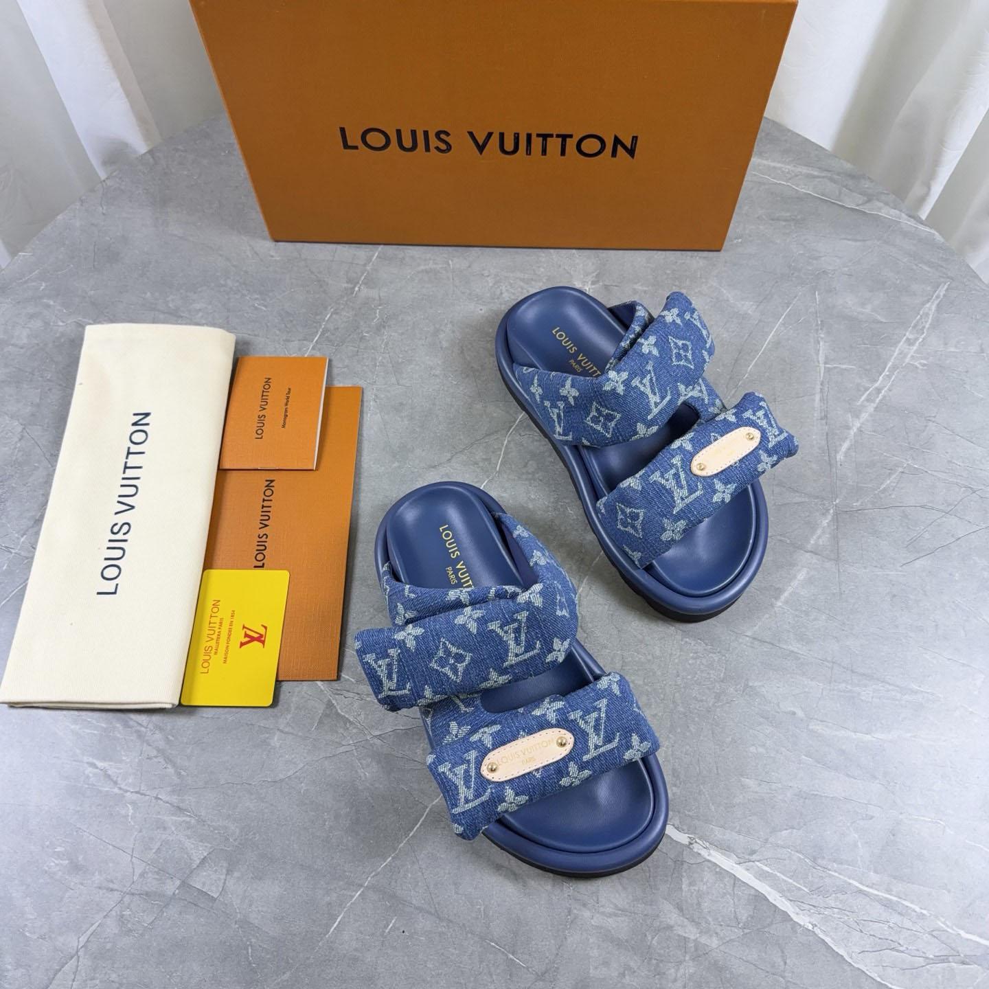 Louis Vuitton Pool Pillow Comfort Mule 1AJN80 - DesignerGu