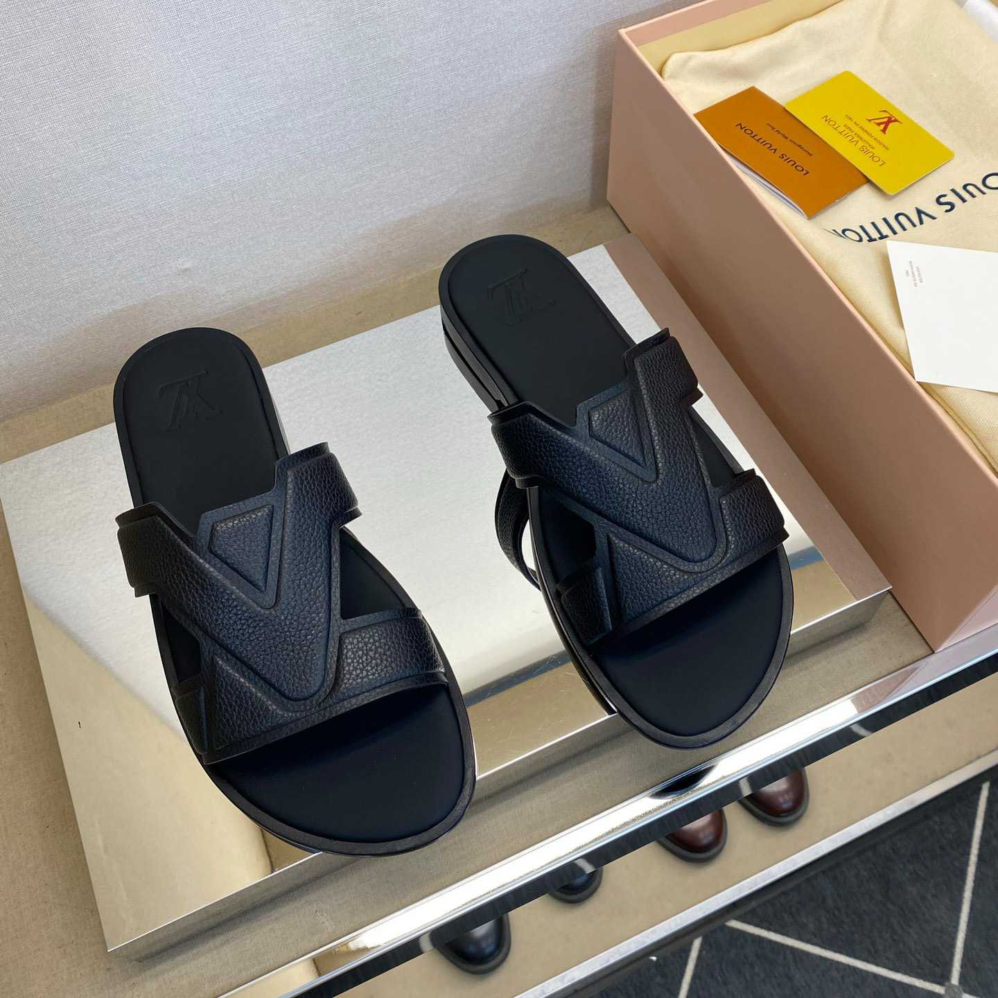 Louis Vuitton LV Oasis Mule    - DesignerGu