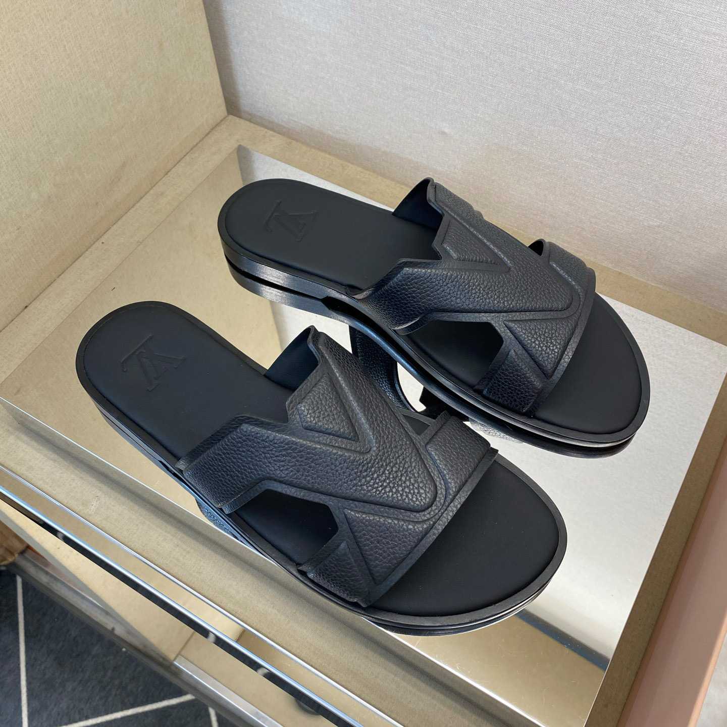 Louis Vuitton LV Oasis Mule    - DesignerGu