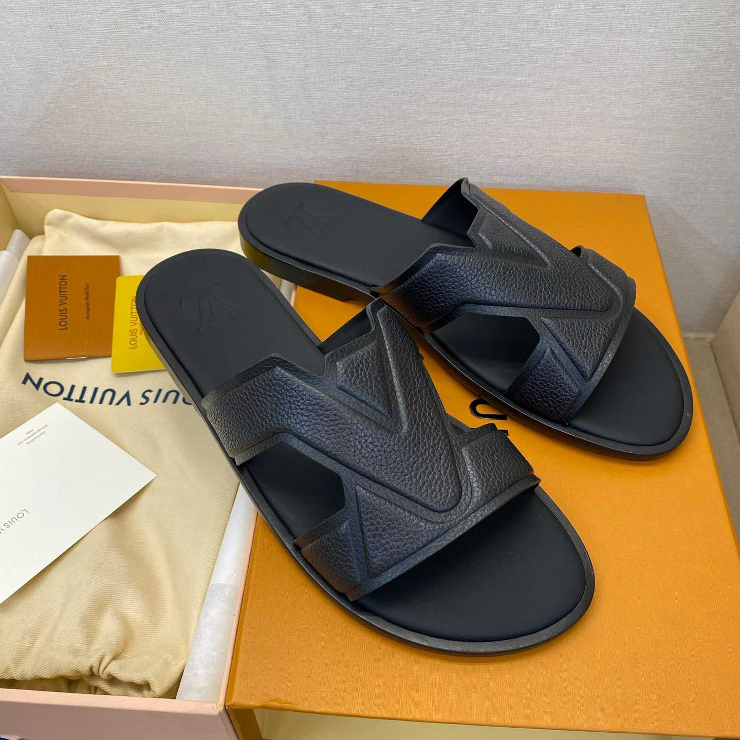 Louis Vuitton LV Oasis Mule    - DesignerGu