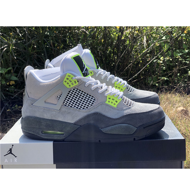 Jordan AJ4 SE "Neon" - 