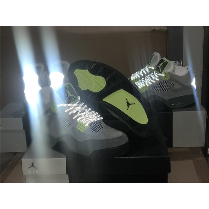 Jordan AJ4 SE "Neon" - 