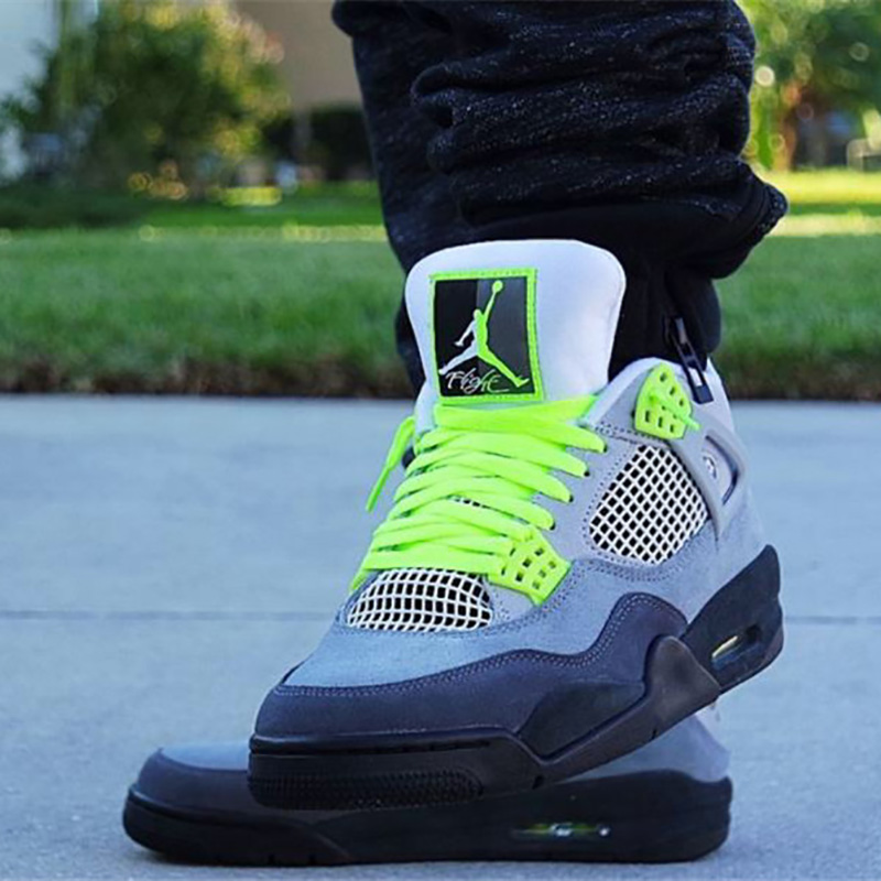 Jordan AJ4 SE "Neon" - 