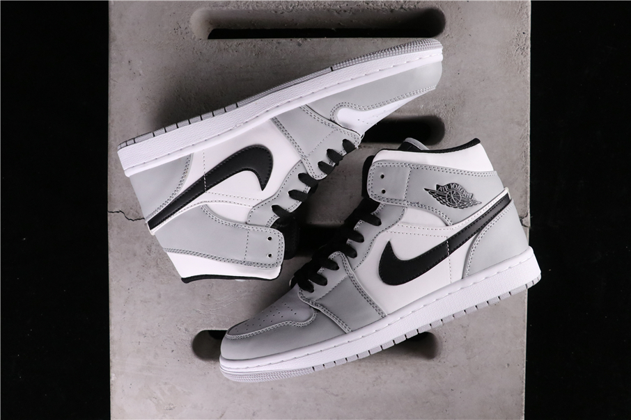 Jordan 1 Mid Light Smoke Grey - 