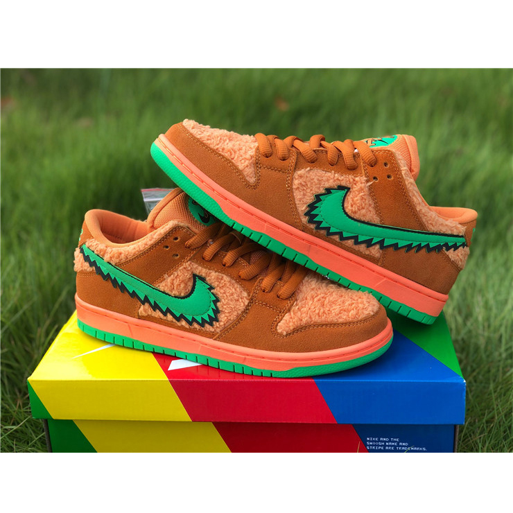 Grateful Dead X Nike SB Dunk Low "Orange Bear" - 