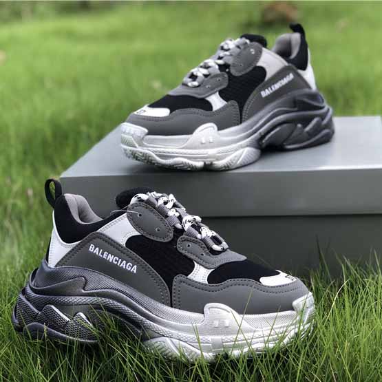 Balenciaga Triple S Sneaker  - 