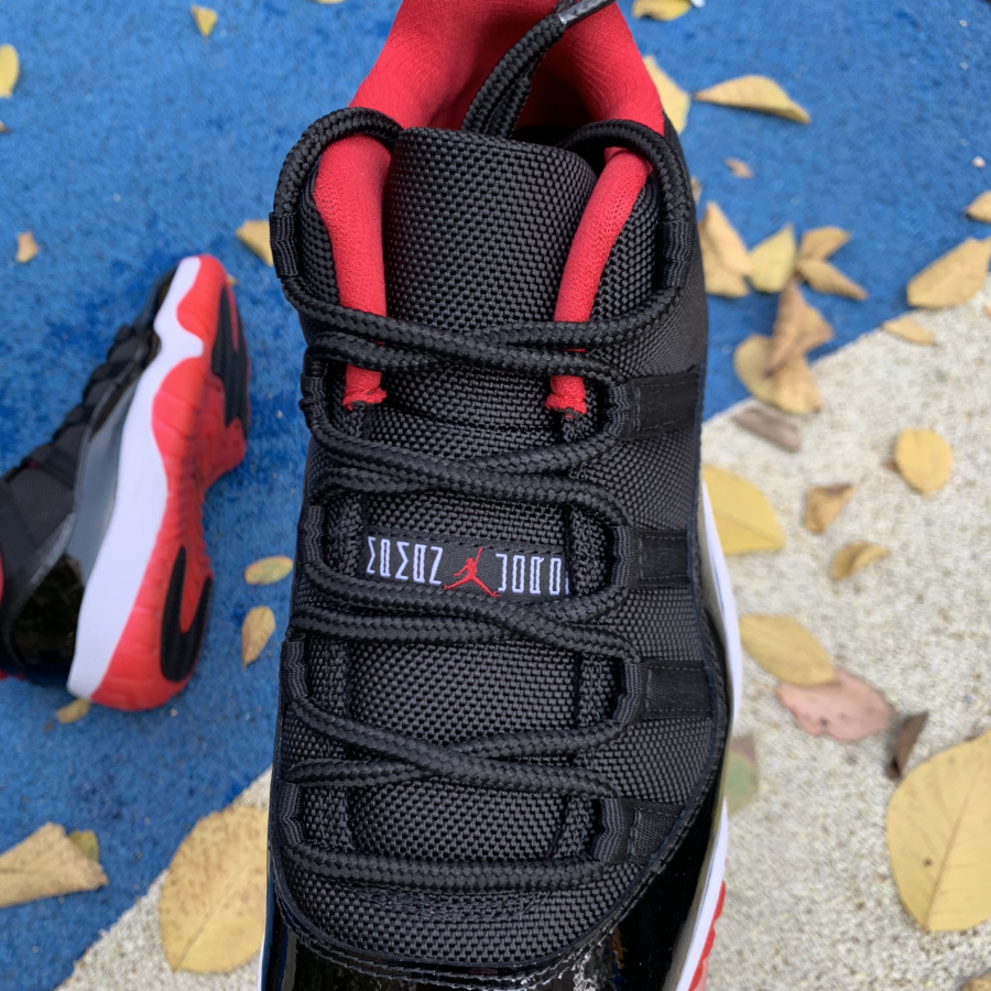 Jordan Air 11 Retro Low 'Bred' 528895-012 - 