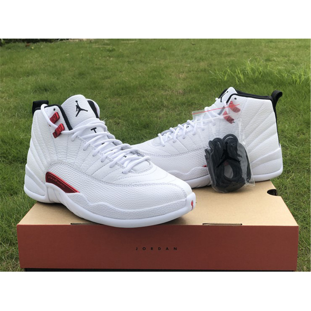 Jordan AJ 12“Twist” Sneakers - 